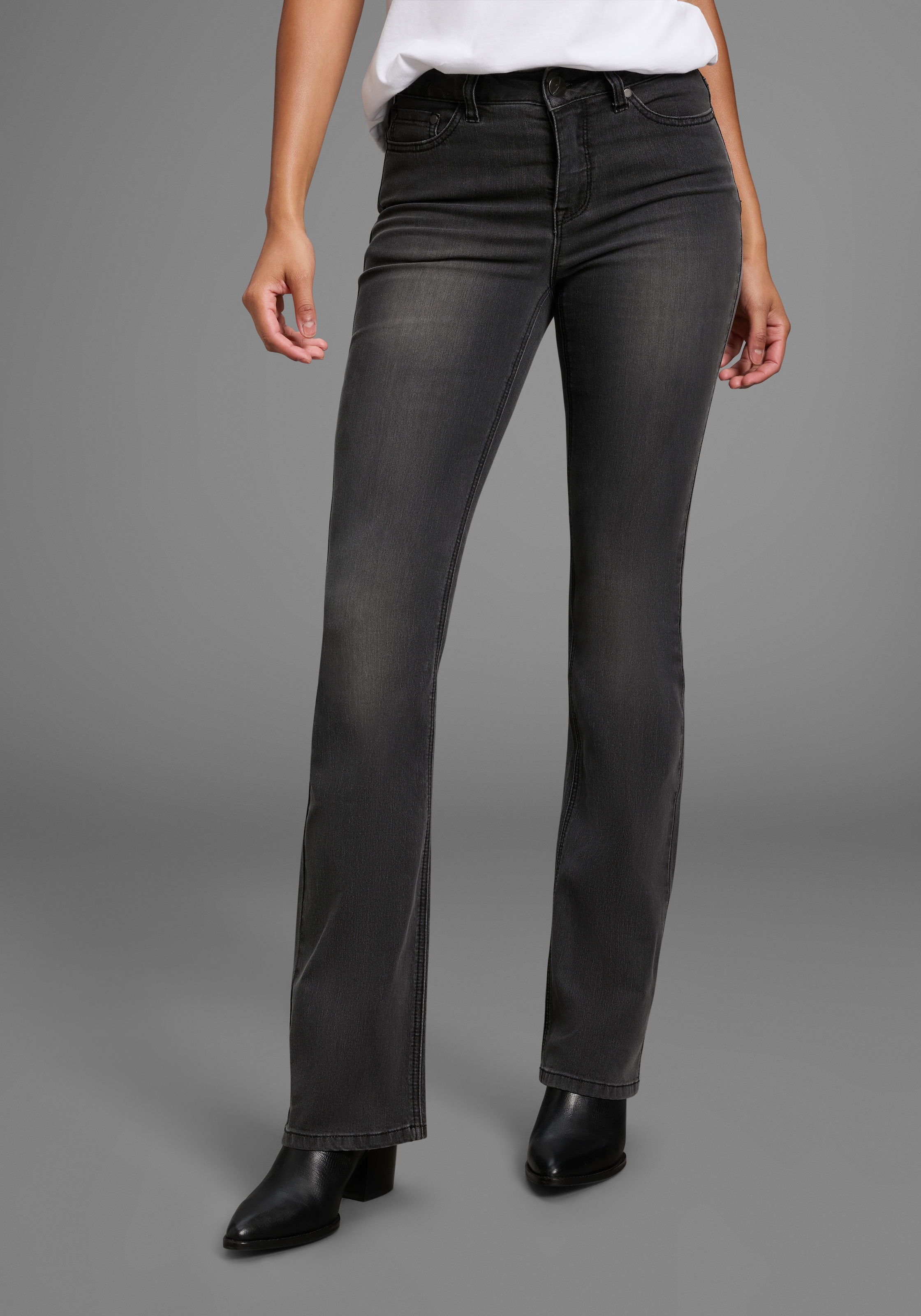 Image of Arizona Bootcut-Jeans "Shaping" elastische Passform, Bootcut-Beinform, Used-Waschung, hohe Taille