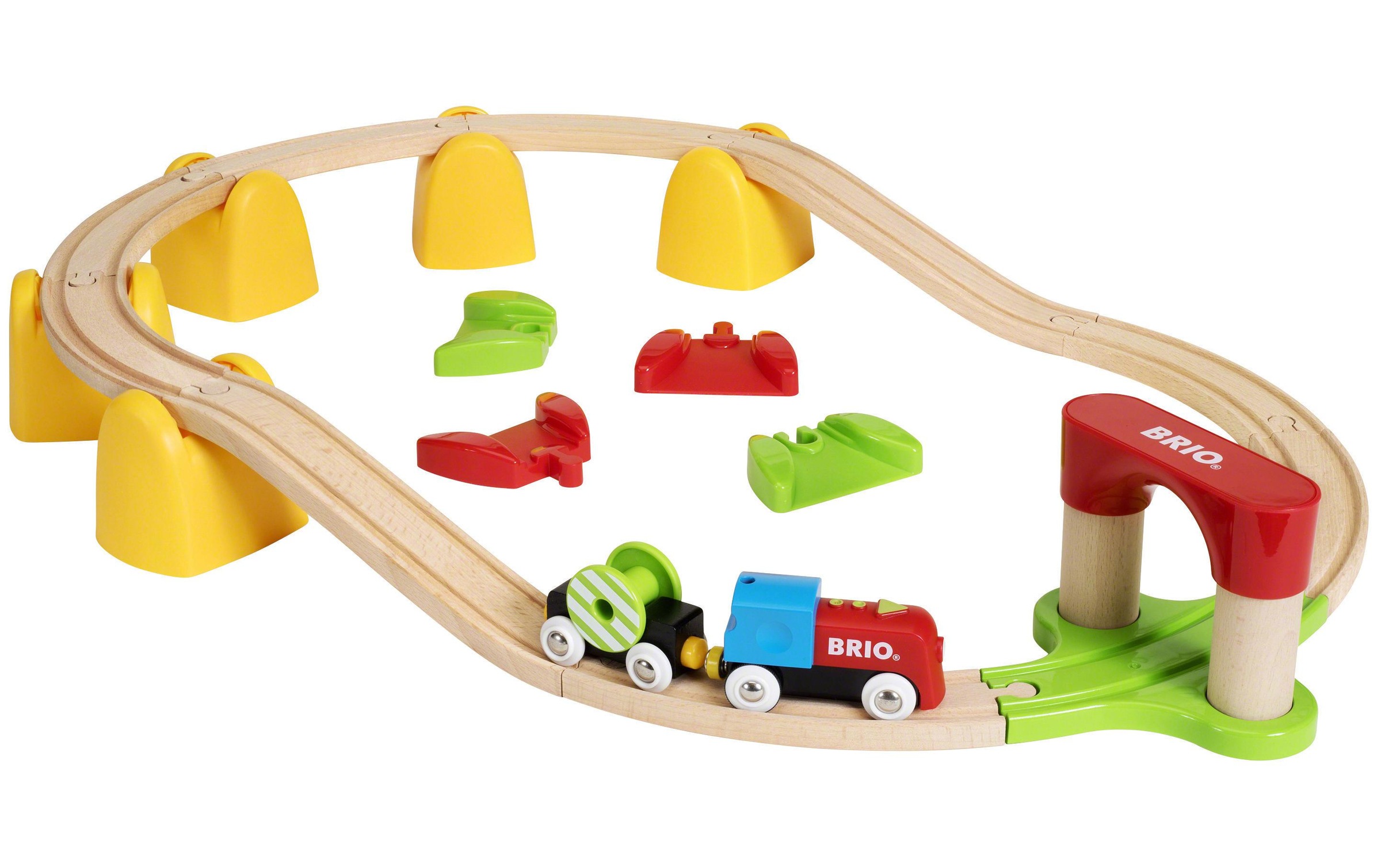 BRIO® Spielzeugeisenbahn-Erweiterung »Mein erstes BRIO Bahn Set mit Batterielok«, (Set)