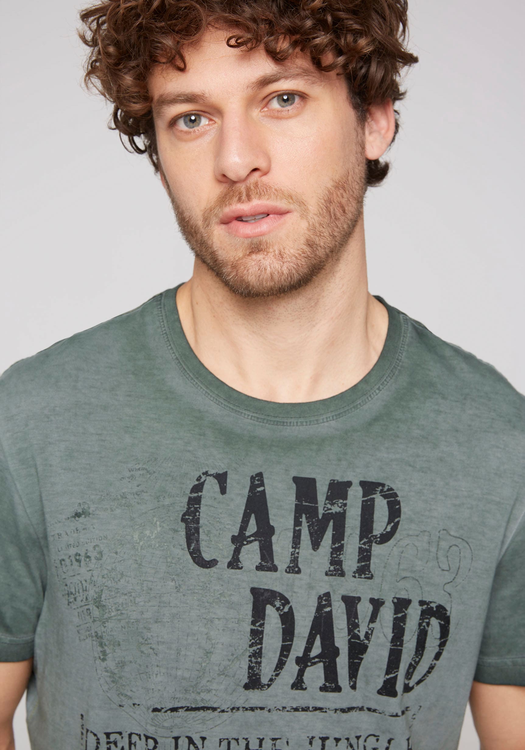 ♕ CAMP DAVID Seitenschlitzen auf T-Shirt, mit versandkostenfrei