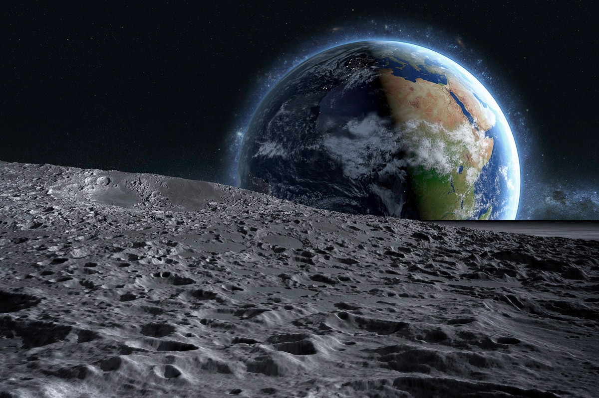 Image of Papermoon Fototapete "Mond und Erde"