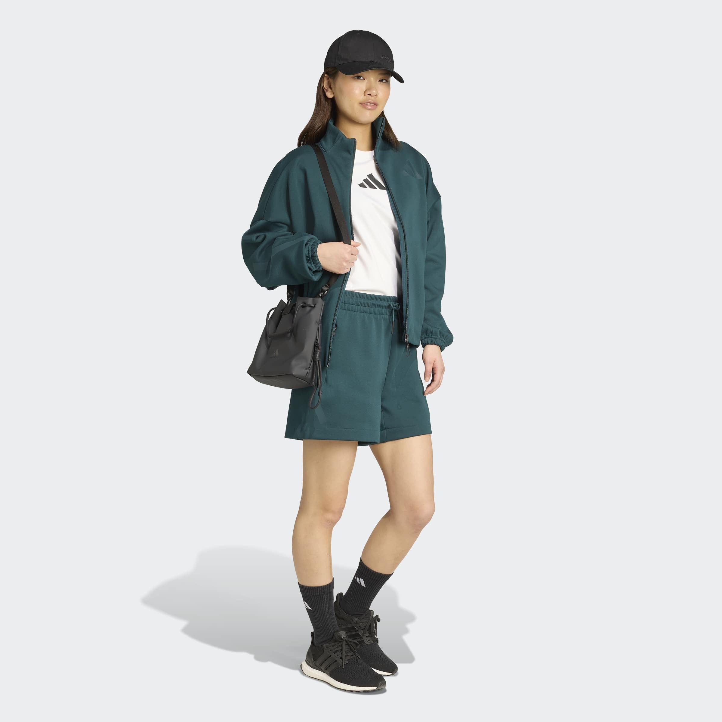 adidas Sportswear Shorts »W Z.N.E.  SHORT«