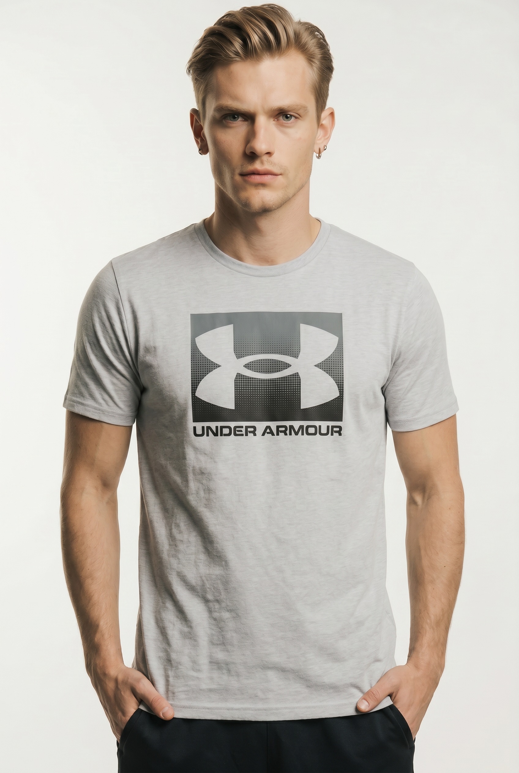 Image of Under Armour T-Shirt "UA M BOXED SPORTS UPDATED SS" mit Rundhalsausschnitt, aus Baumwolle und Polyester, pflegeleicht