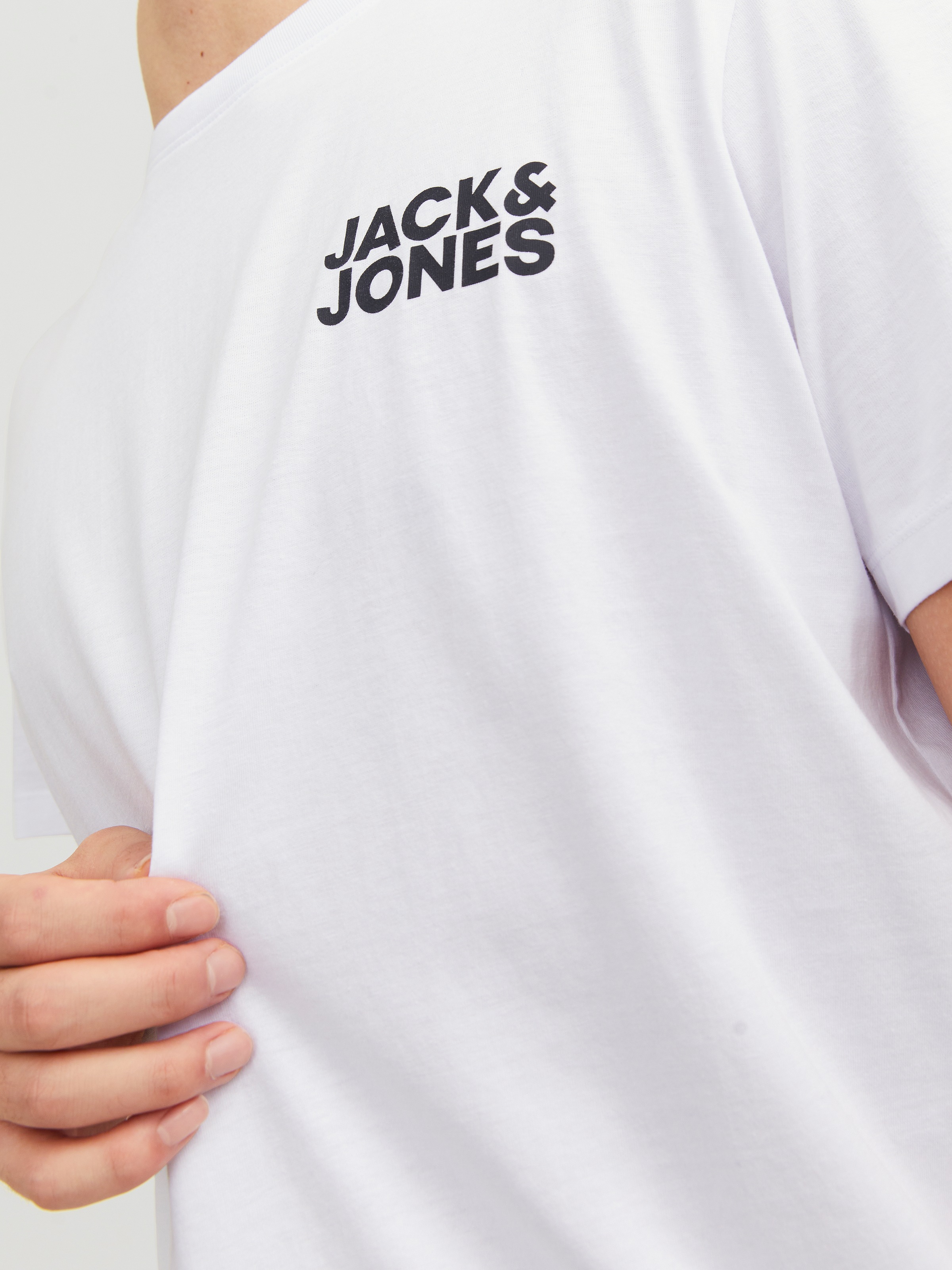 Jack & Jones Rundhalsshirt »JJECORP mit Logo-Print und klassischem Rundhals« mit Rundhalsausschnitt