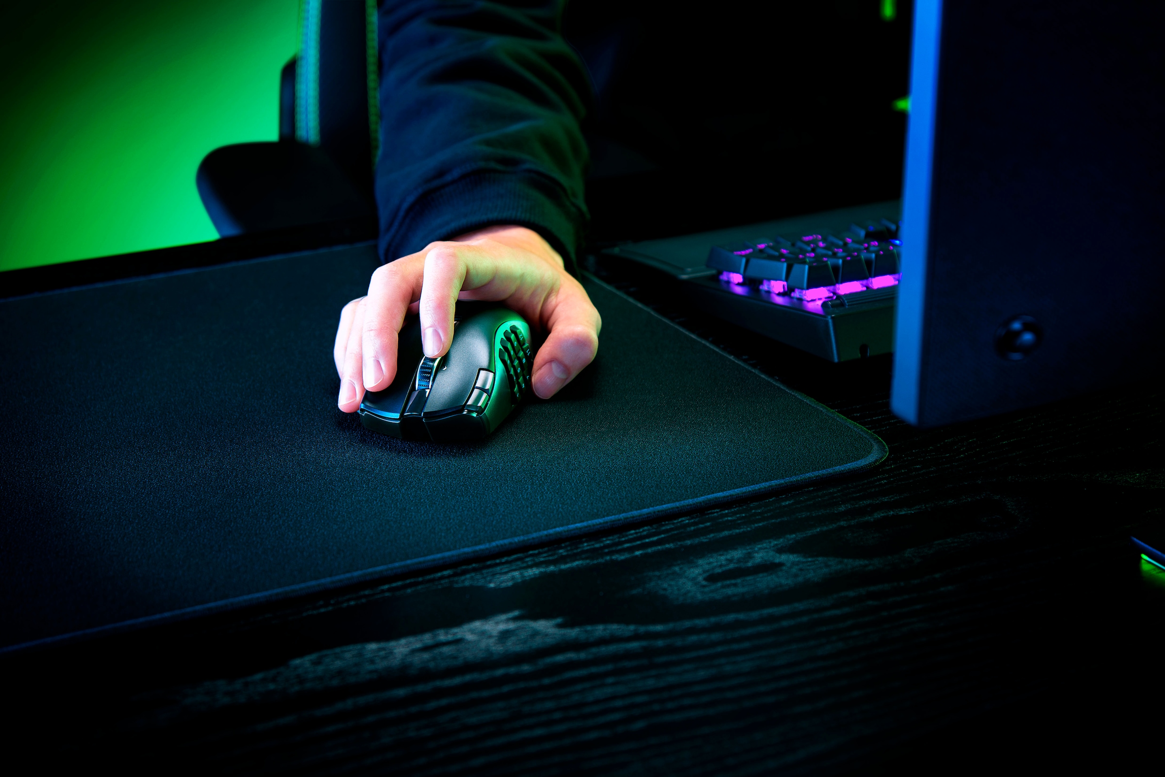 RAZER Souris de jeu »Naga V2 HyperSpeed«