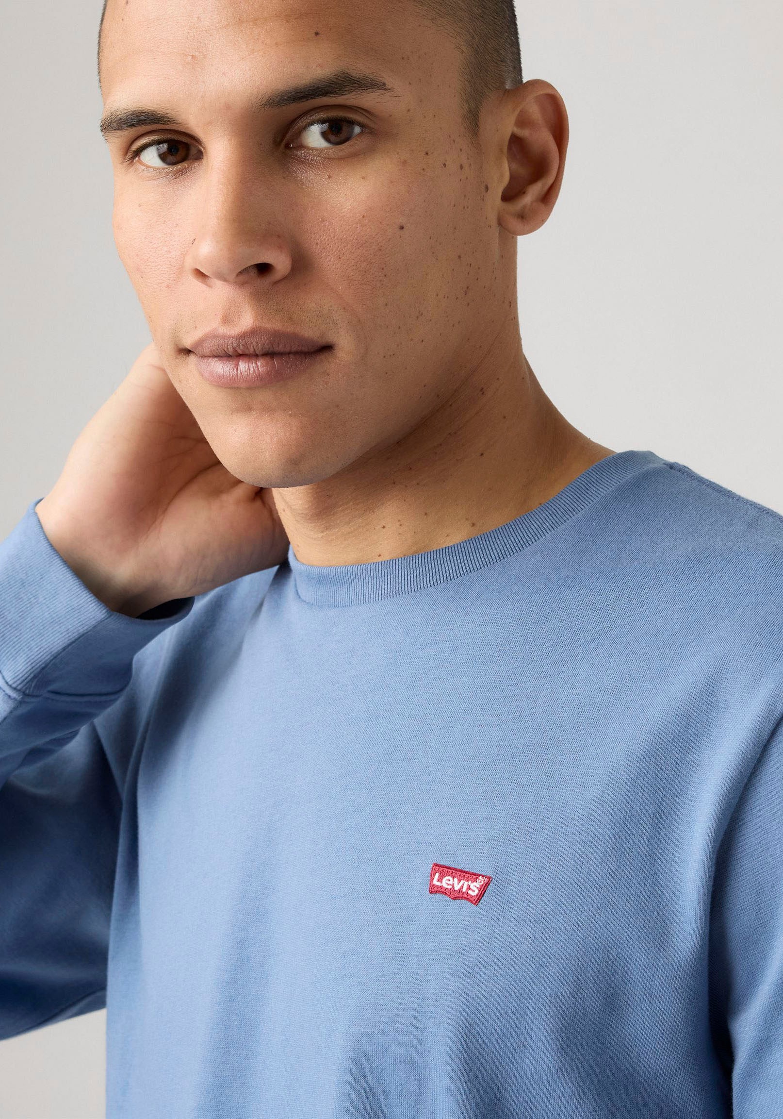 Levi's® Langarmshirt, mit Logo-Applikation