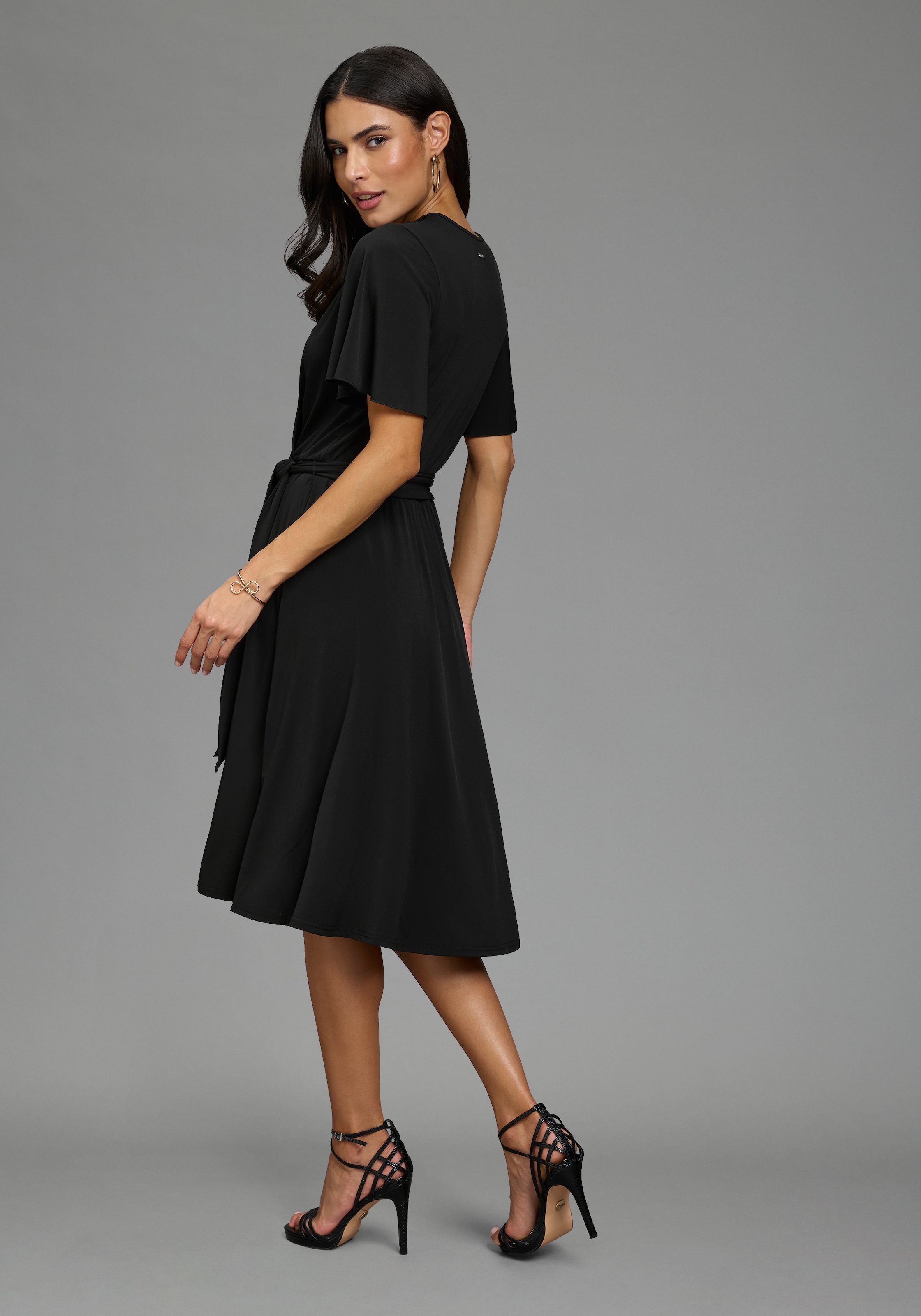 Laura Scott Robe de soirée longueur genou, ajustée, en jersey simple élastique