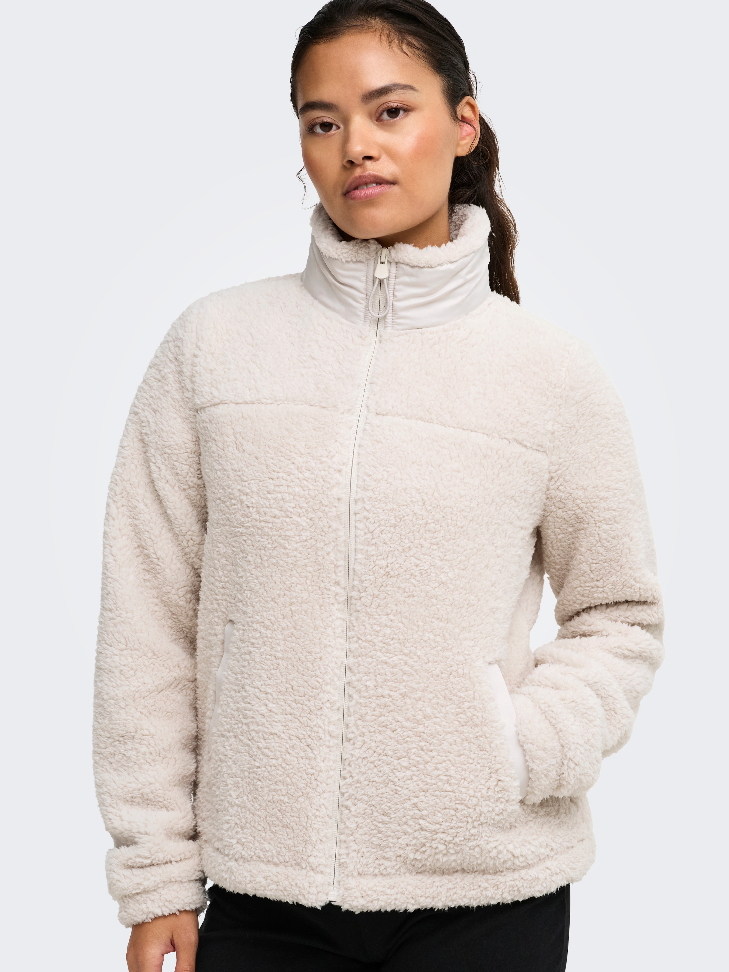 ONLY Play Veste en peluche »ONPAMY-FLUF HN FZ LS JCK NOOS« Kunstfaser