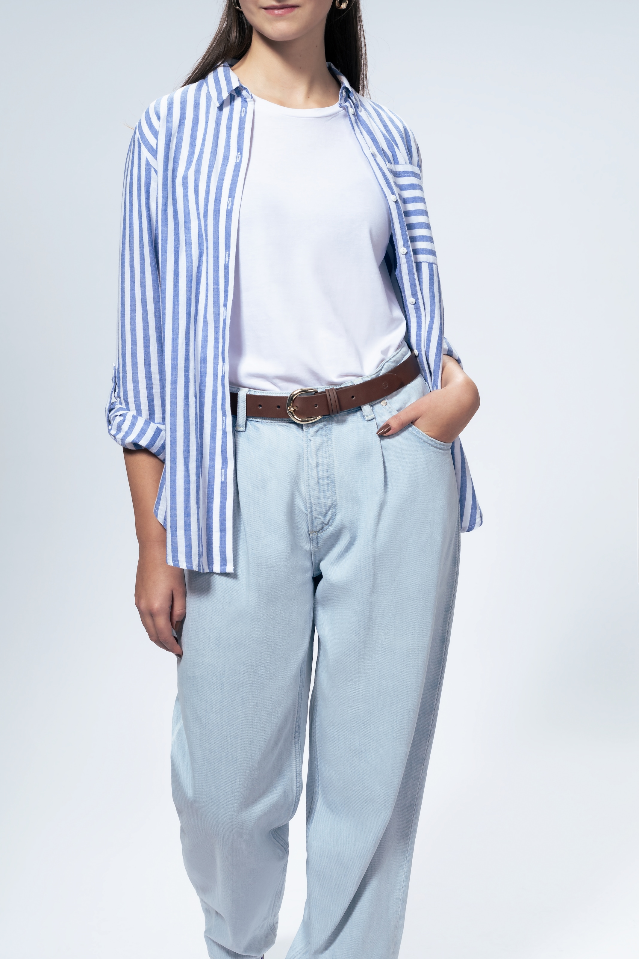 Tamaris Ledergürtel 3cm breit, schlichte Dornschnalle in Gold, dezentes Markenlogo