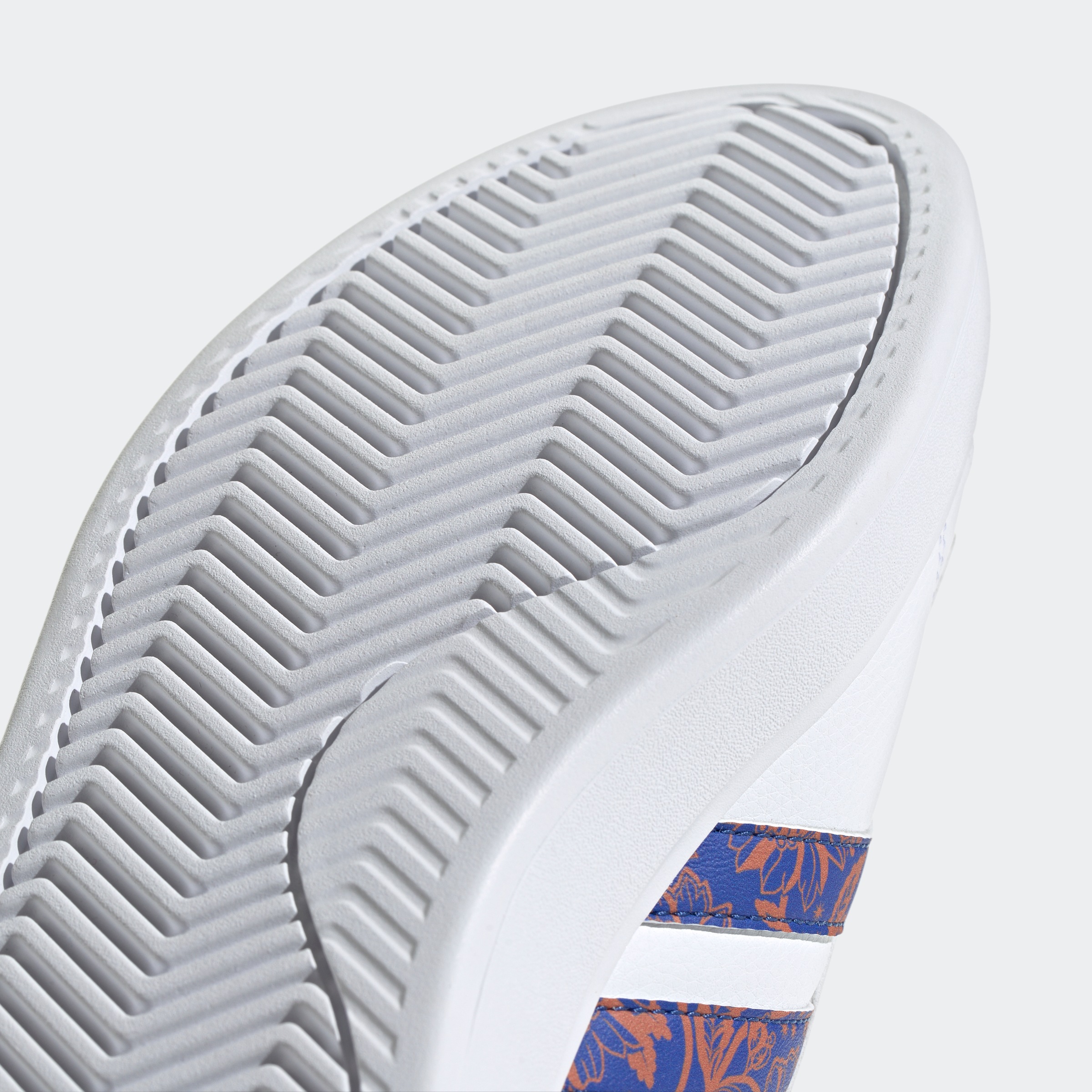 adidas Sportswear Sneaker »GRAND COURT 2.0«, Design auf den Spuren des adidas Superstar