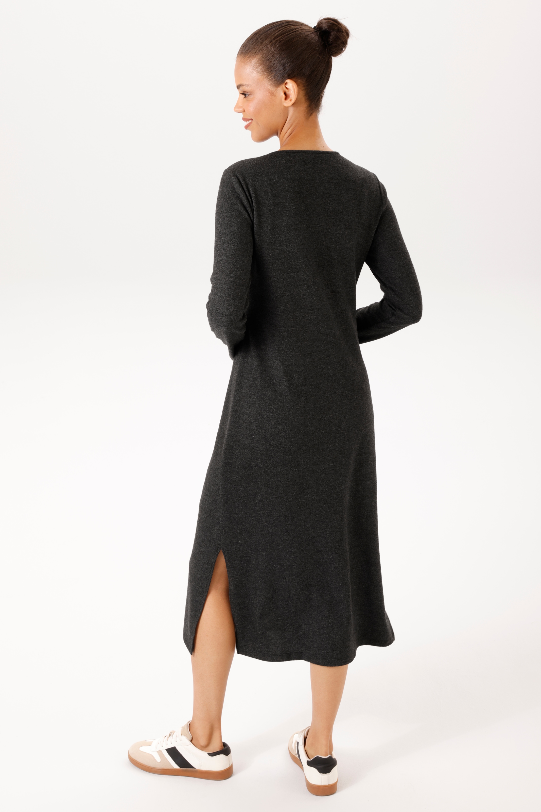 Aniston CASUAL Robe midi avec fentes latérales raffinées - NOUVELLE COLLECTION