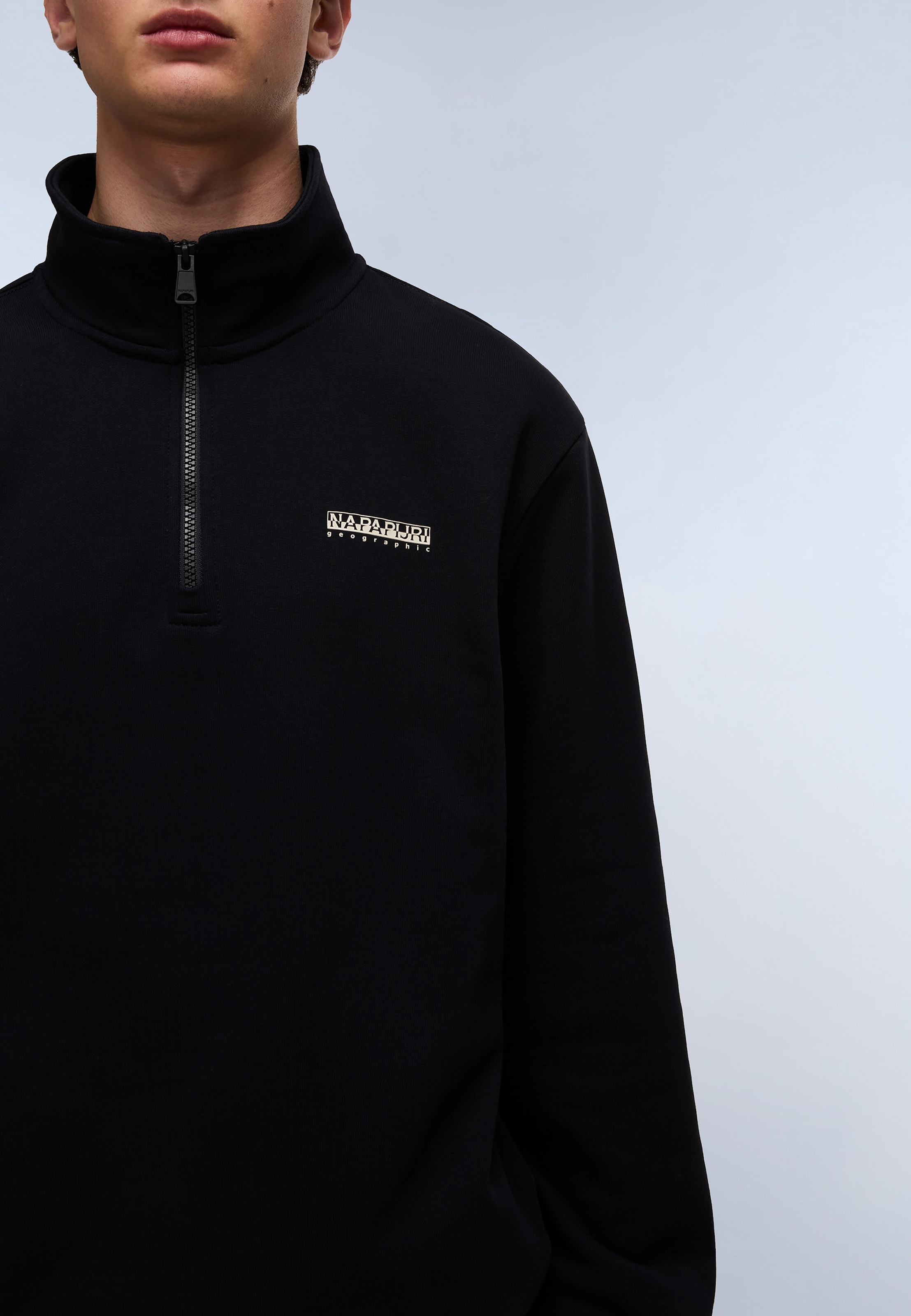 Napapijri Sweatshirt , mit Stehkragen und Reissverschluss
