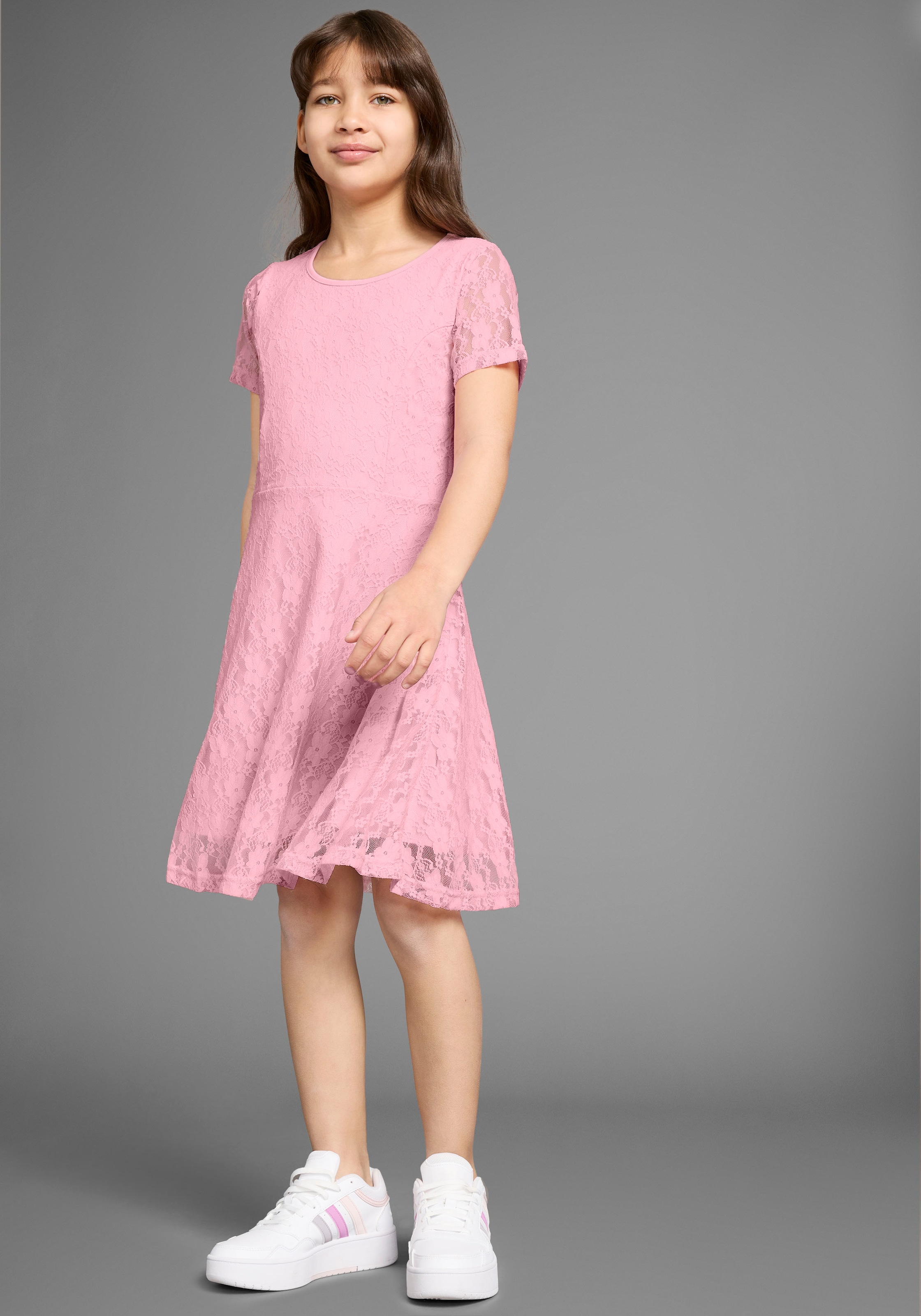 KIDSWORLD Spitzenkleid »Jerseykleid mit aufwendiger Spitze«, Festliches Kleid mit Spitze