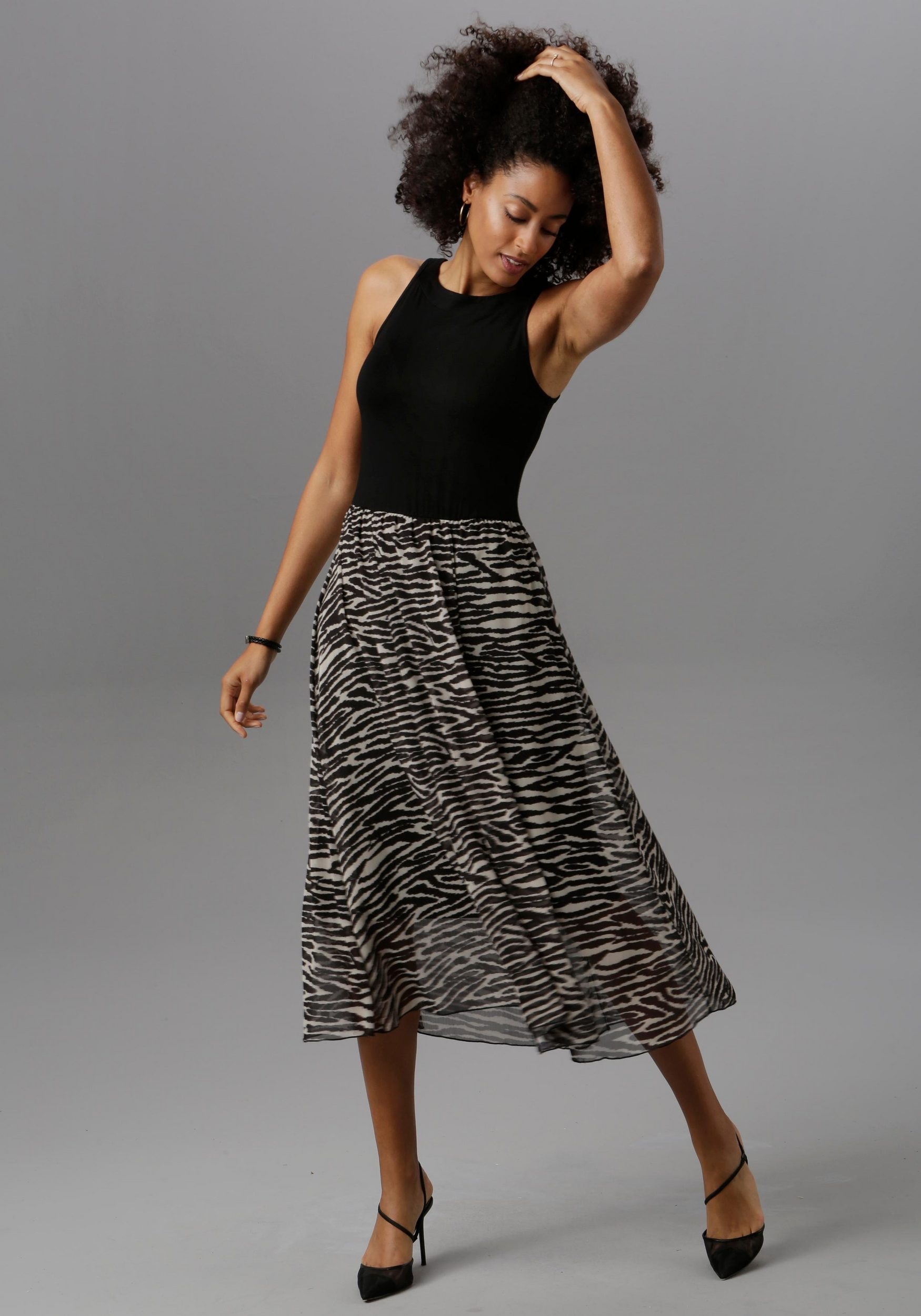 Image of Aniston SELECTED Partykleid, im Animal-Print bei Ackermann Versand Schweiz