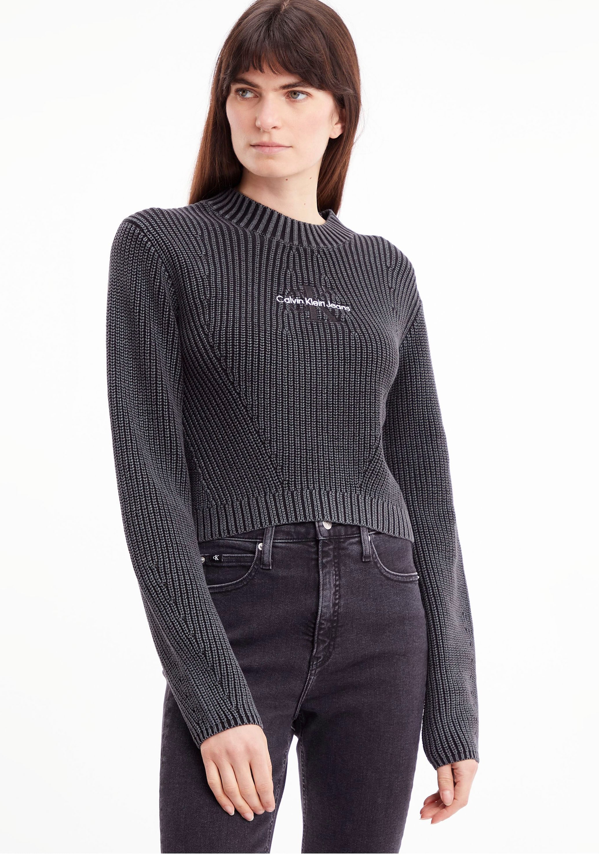 ♕ Calvin Klein Jeans Strickpullover auf versandkostenfrei MONOLOGO »WASHED der Logostickerei Brust auf SWEATER«, mit vorne