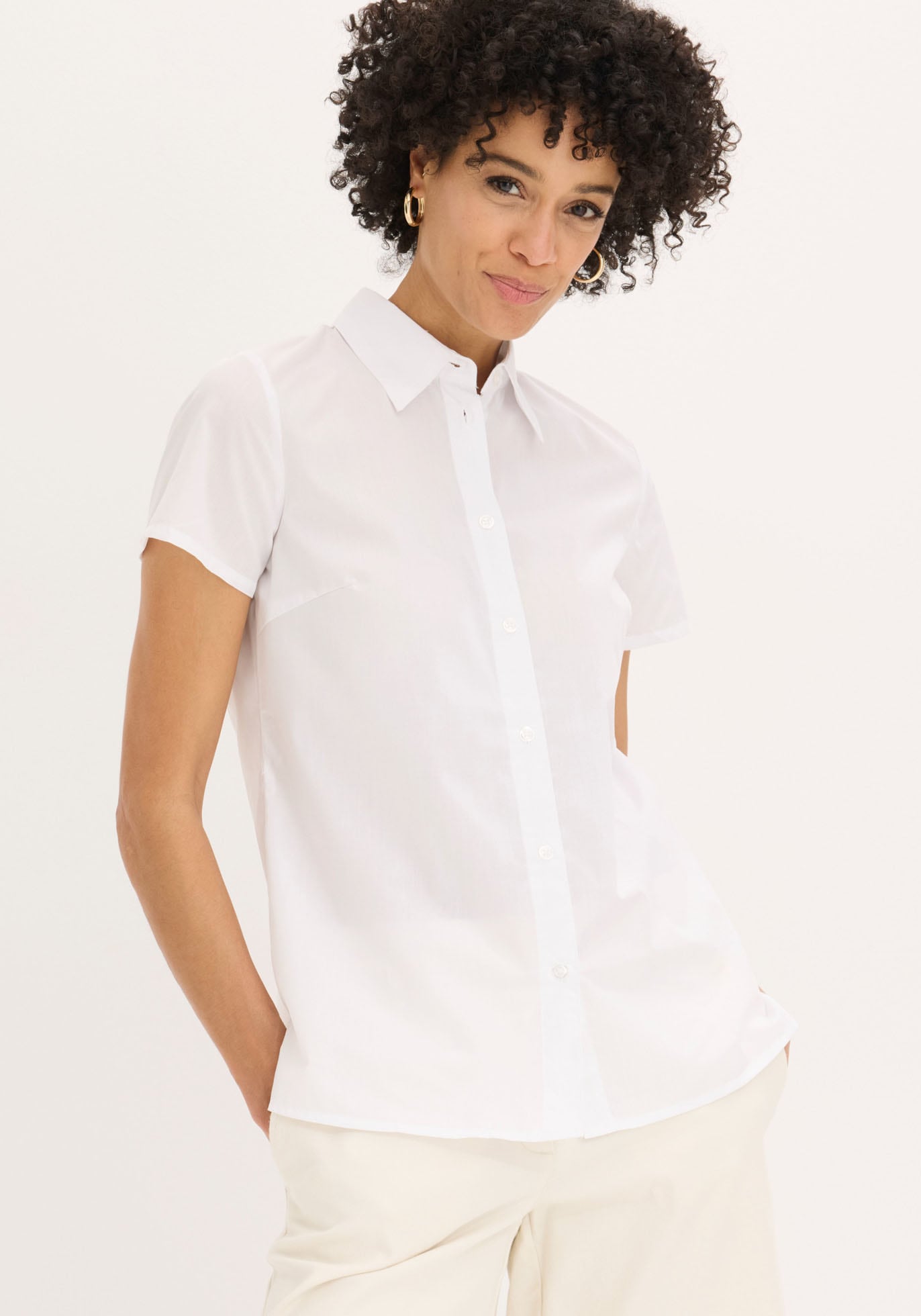 Image of bonprix Kurzarmbluse Regular Fit, eleganter Stil, Hemdblusenkragen