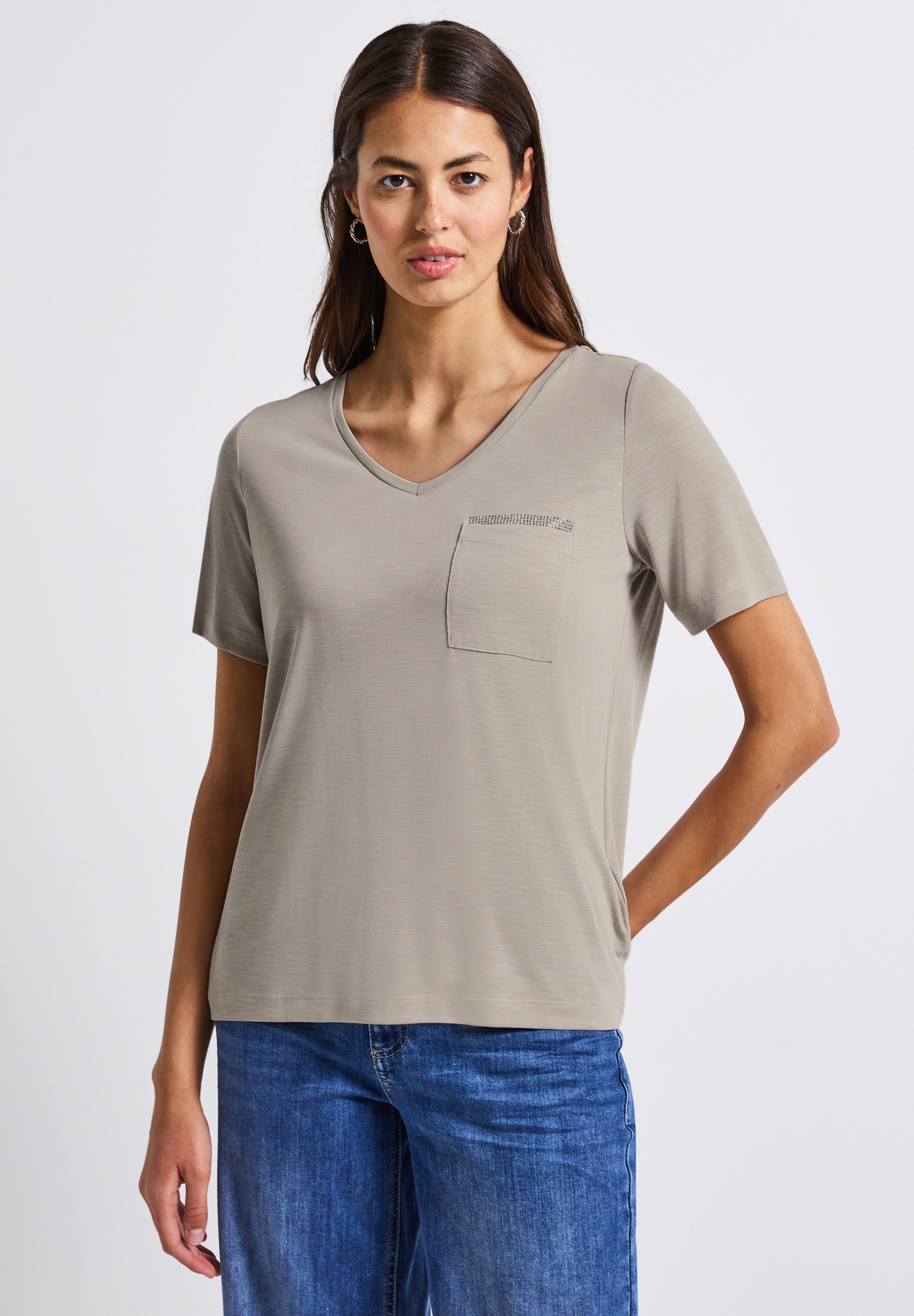 Image of STREET ONE T-Shirt mit Schmuckdetails und V-Ausschnitt