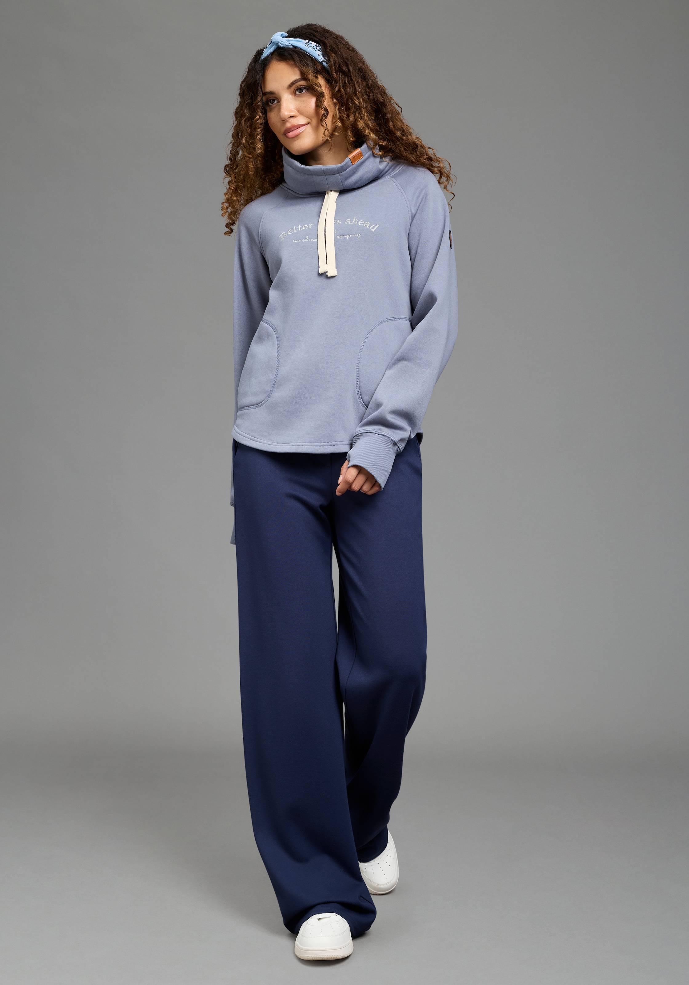 KangaROOS Sweat-shirt , avec col châle haut, forme mi-hanche, manches longues, aussi en grandes tailles
