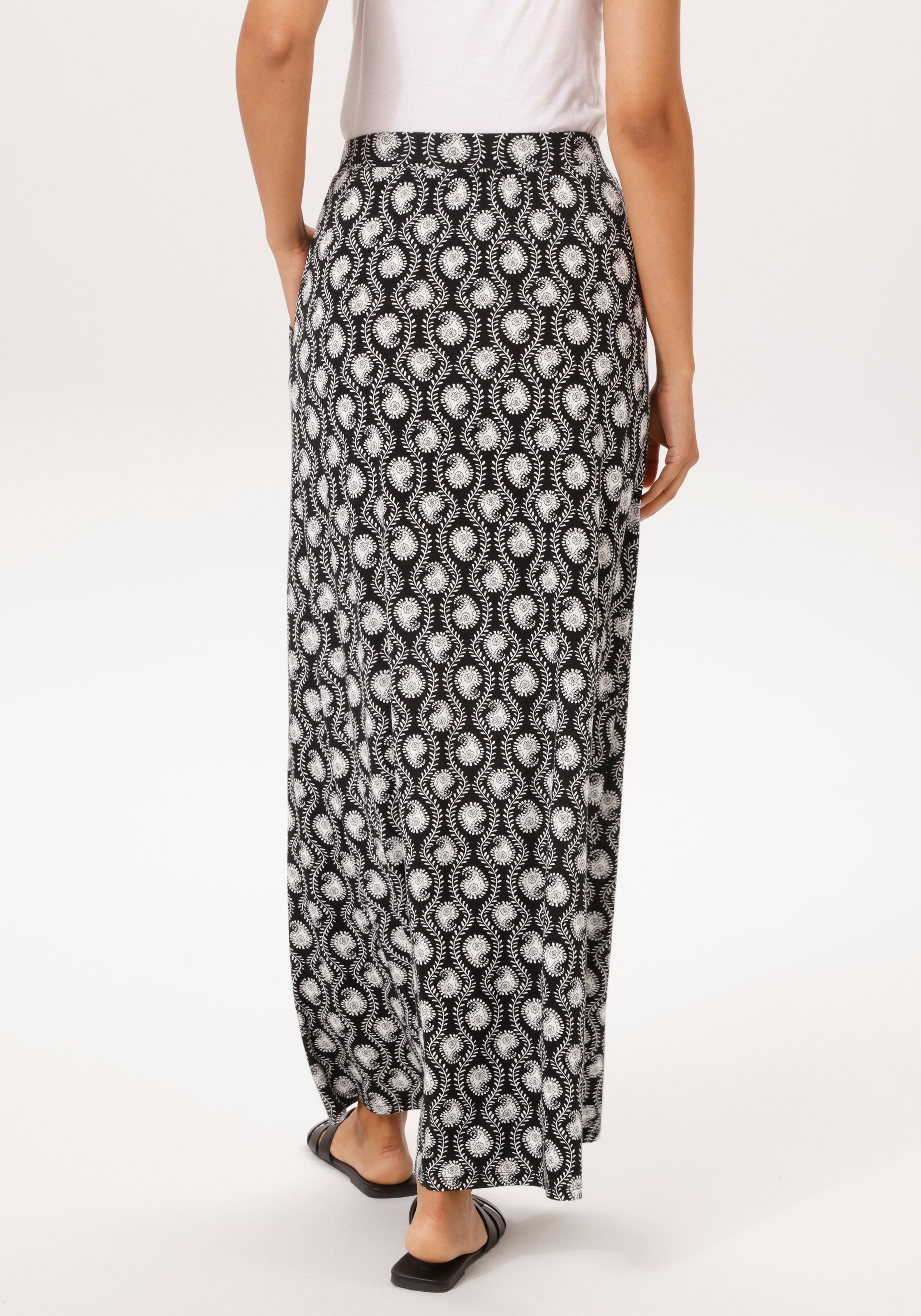 Aniston CASUAL Maxirock mit kontrastfarbigem Paisley-Muster