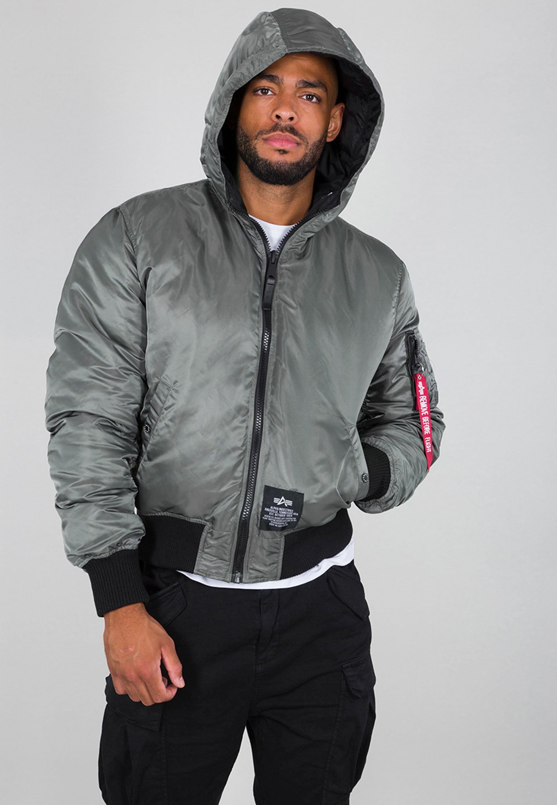 Alpha Industries Winterjacke »Alpha Industries Men - Bomber Jackets Hooded Puffer FD Rev.«