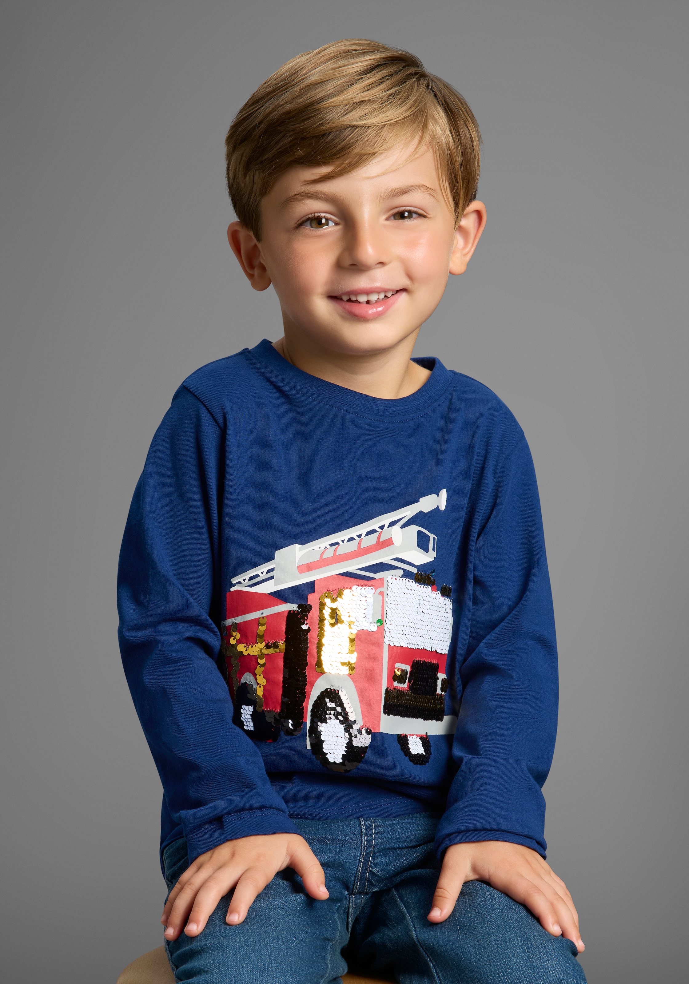 Image of KIDSWORLD Langarmshirt "Feuerwehr Pailletten Shirt" Feuerwehr Druck mit Pailletten