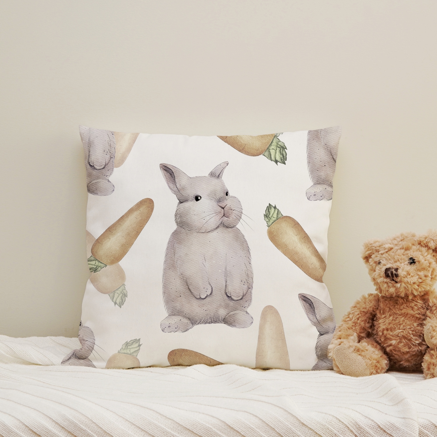 Image of queence Dekokissen "Hase und Karotte" Kissenhülle mit HD Premium Druck, geruchsneutral, 40x40cm