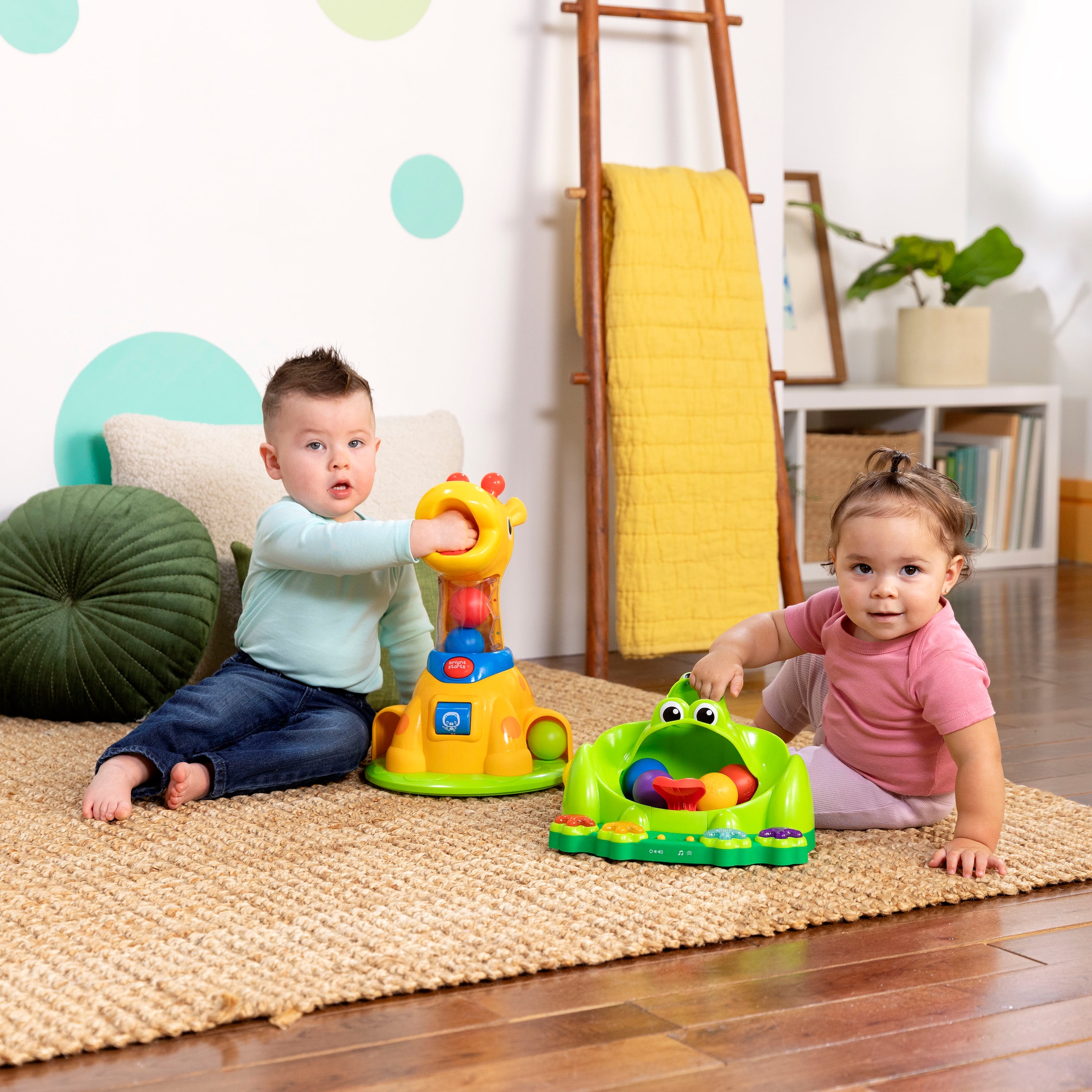 Bright Starts Jouets éducatifs »Poppin' Ball Frog Ball Play Toy« mit Licht und Sound