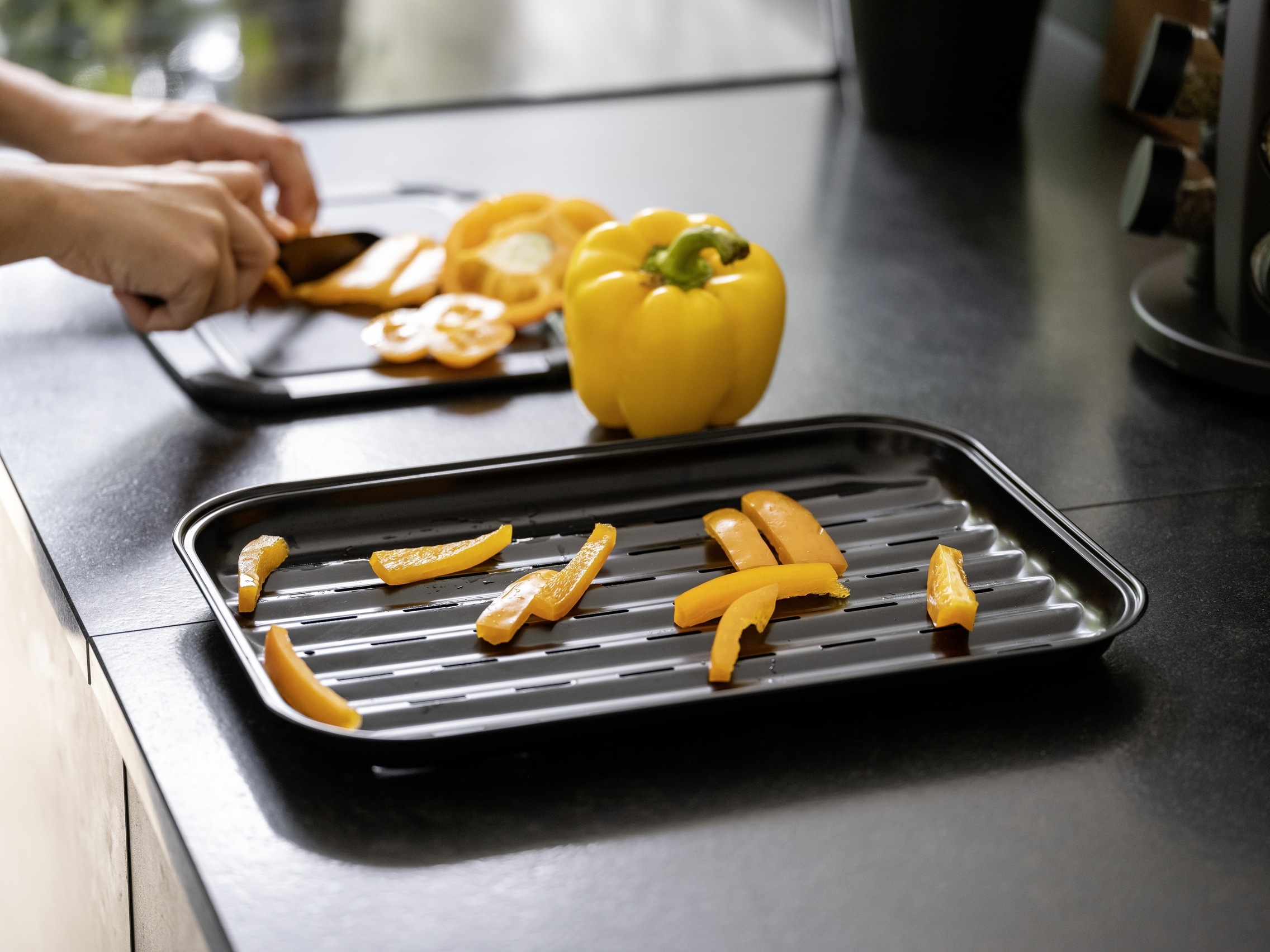 WENKO Grillschale »Modell Luca«, Edelstahl, (2 St.), wiederverwendbar, hitzebeständig bis 220 °C, mit Antihaft-Beschichtung