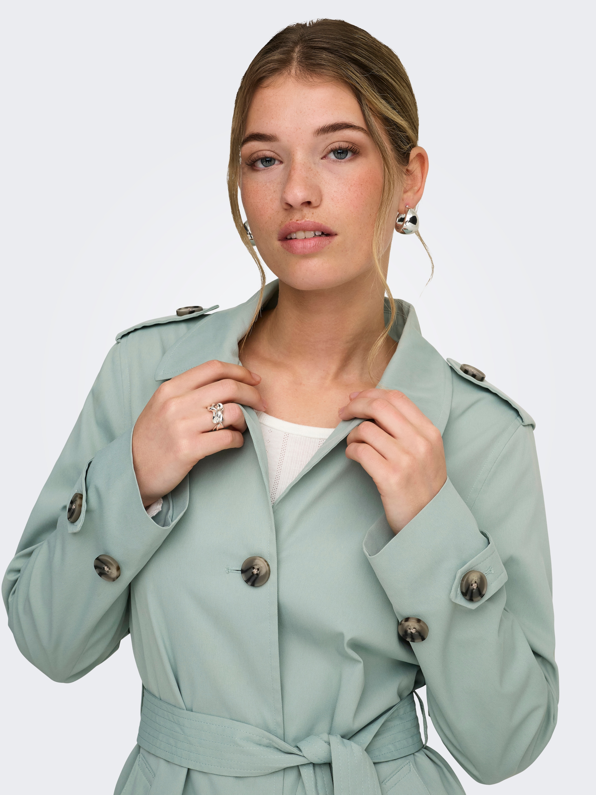 ONLY Trench-coat »ONLDISA LIFE SB TRENCHCOAT CC OTW« coupe classique