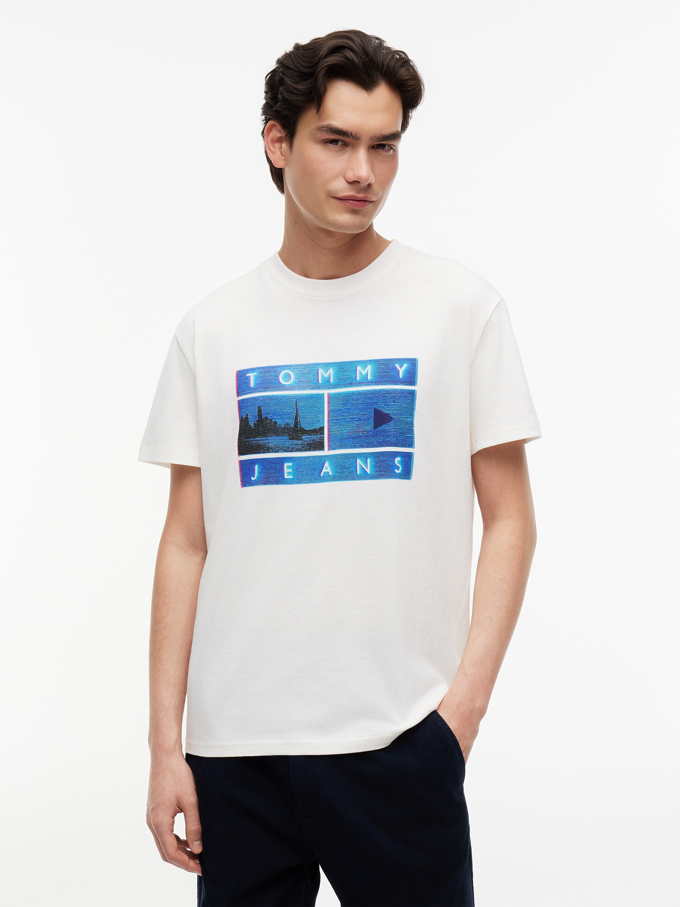 Image of Tommy Jeans T-Shirt "TJM REGULAR PHOTO FLAG"