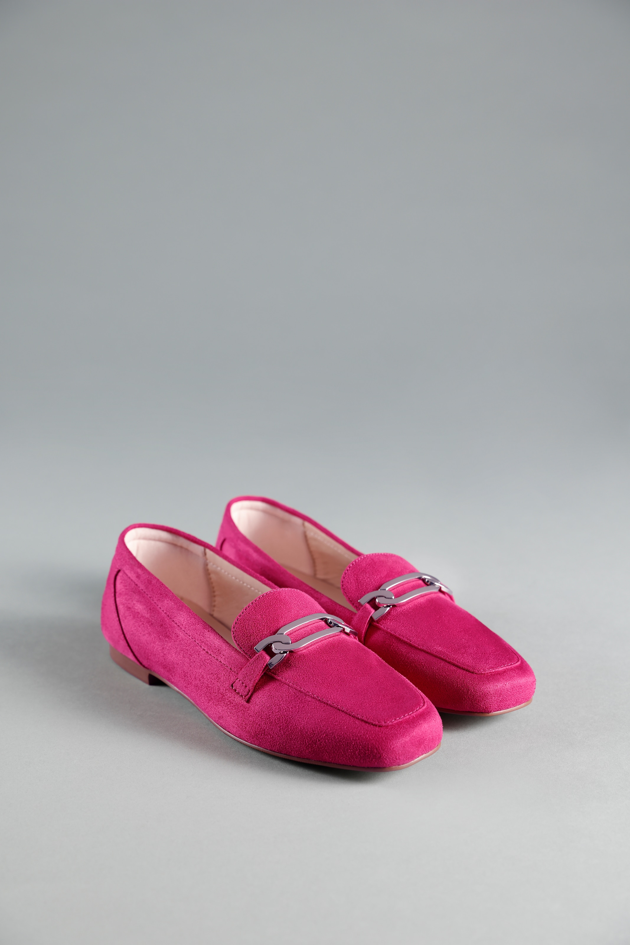 Image of Aniston SHOES Loafer Slipper, Schlupfschuh, Flat, Schmuckspange