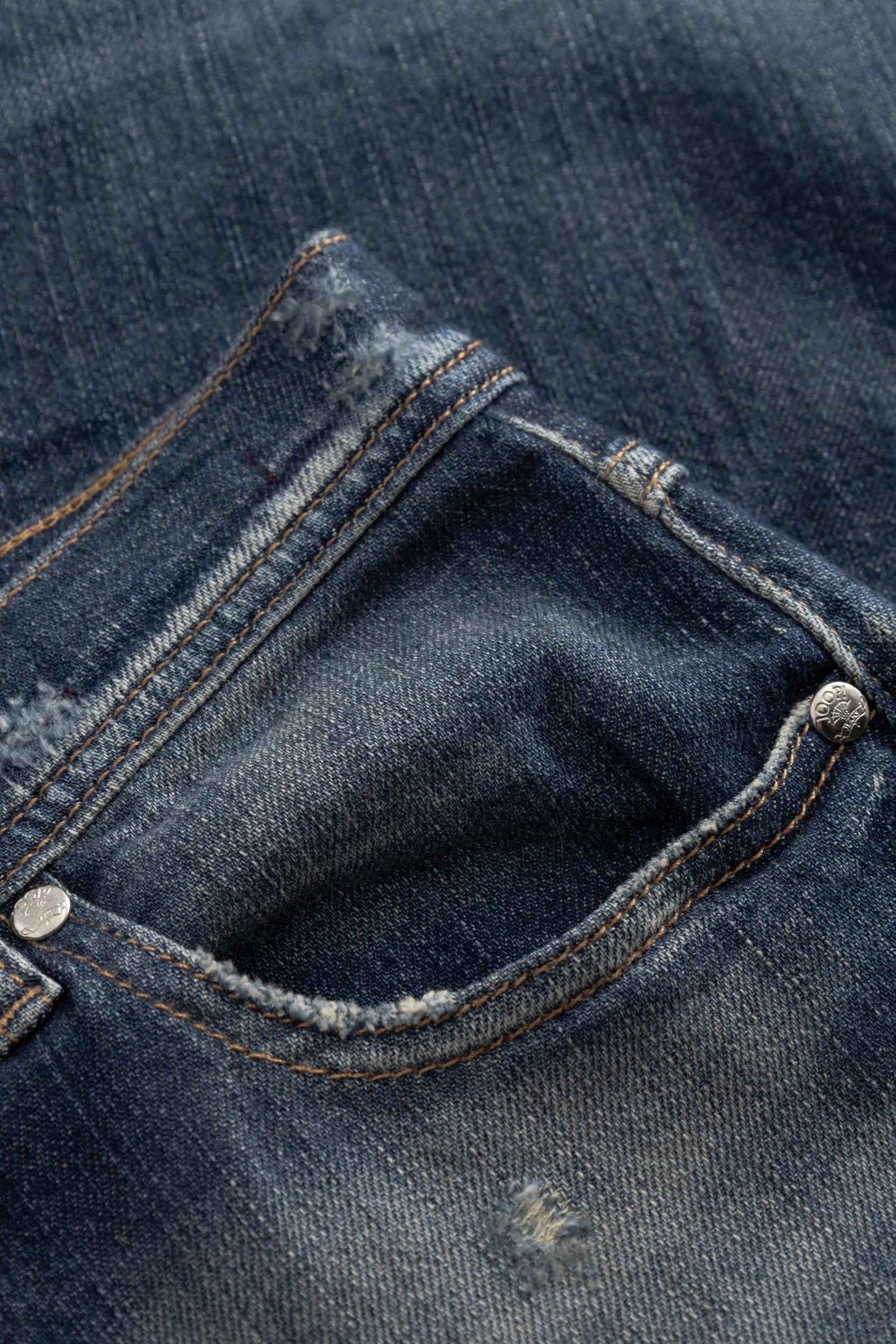 JOOP! Jeans droit »Maike« Aspect destroy, en denim léger d’été