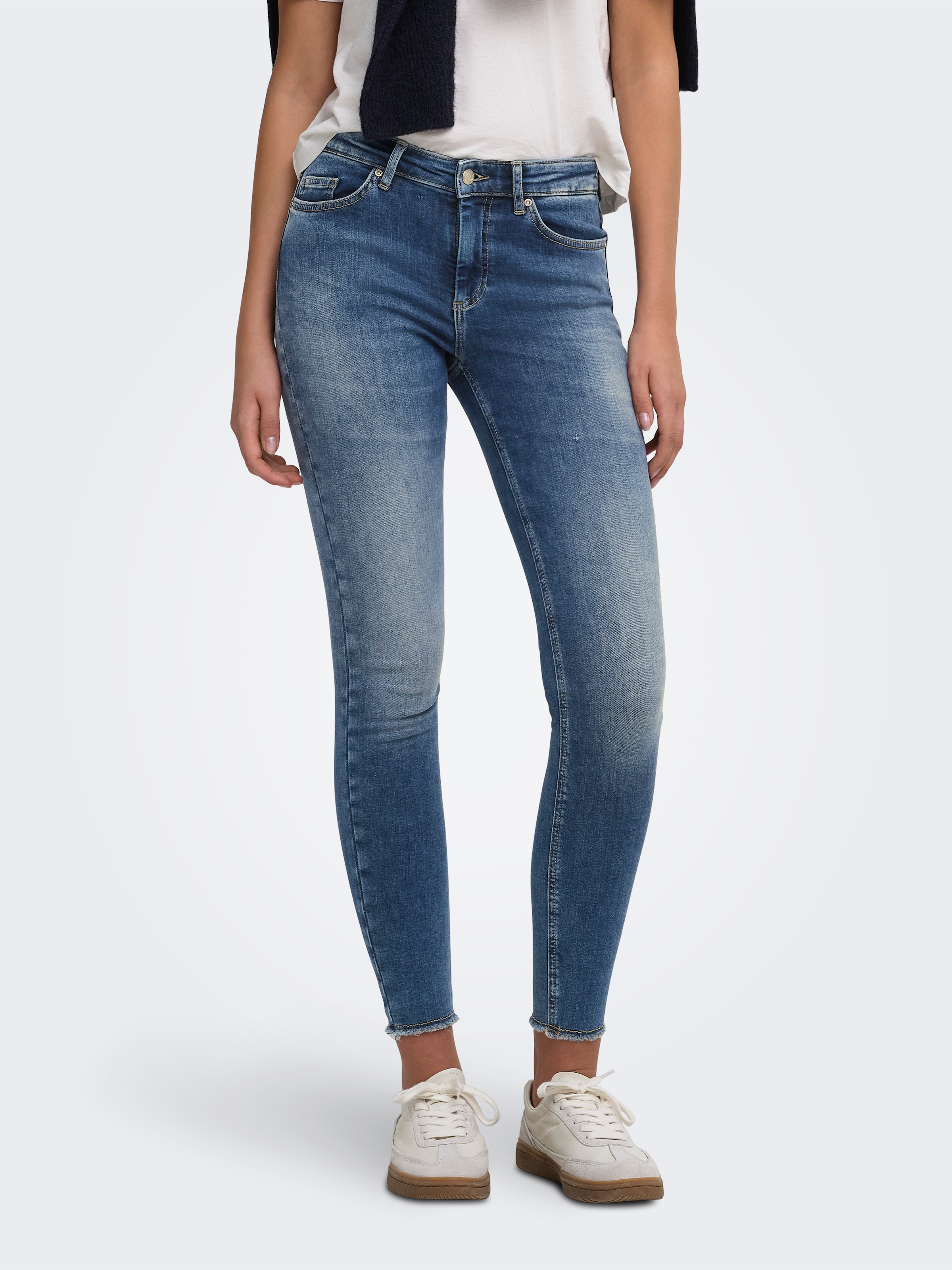 Image of ONLY Skinny-fit-Jeans "ONLBLUSH MID SK ANK RW DNM DOT622 NOOS" Baumwollmischung, skinny fit