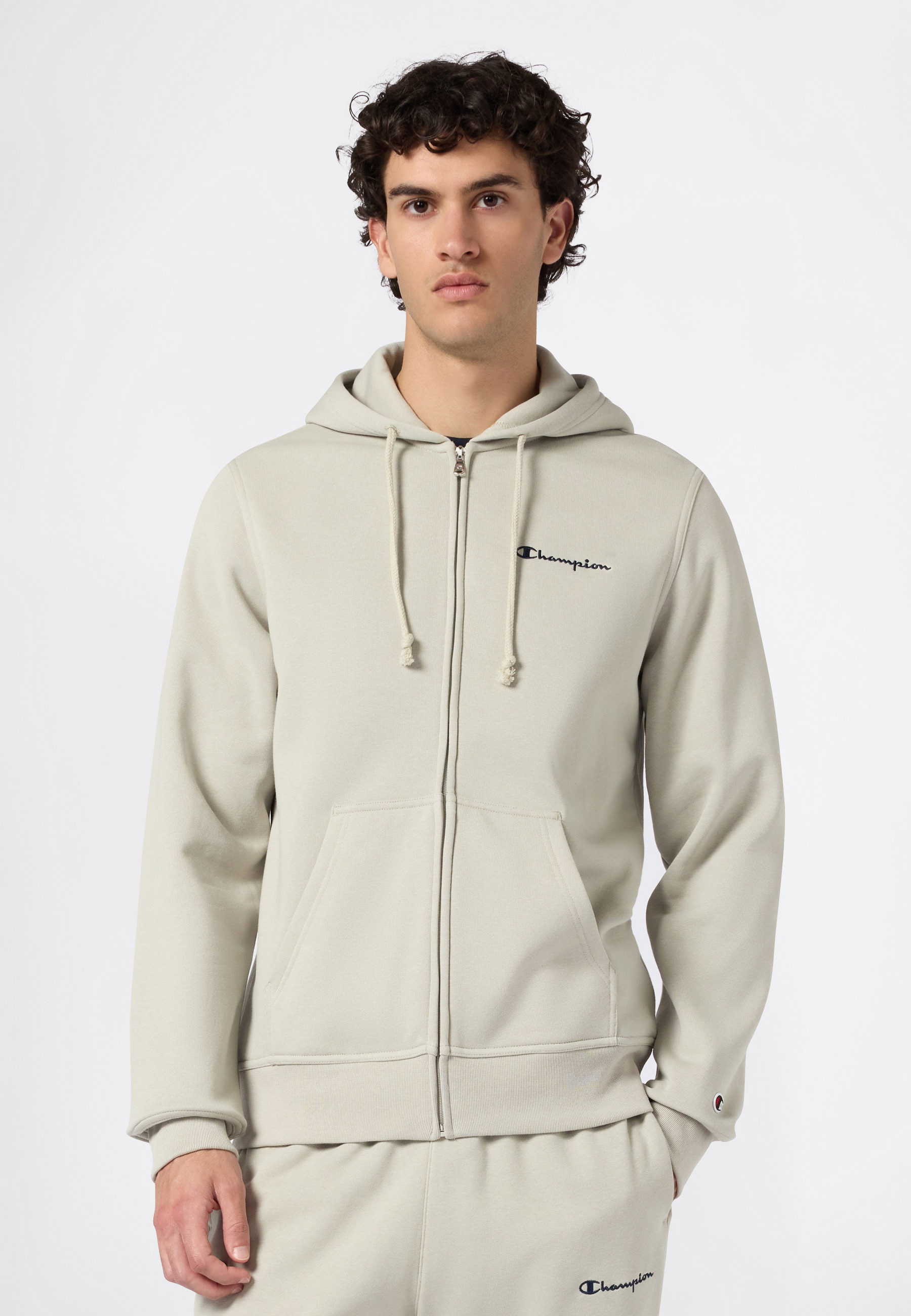 Image of Champion Kapuzensweatjacke aus Baumwolle und Polyester, erhältlich in den Grössen S bis XXL