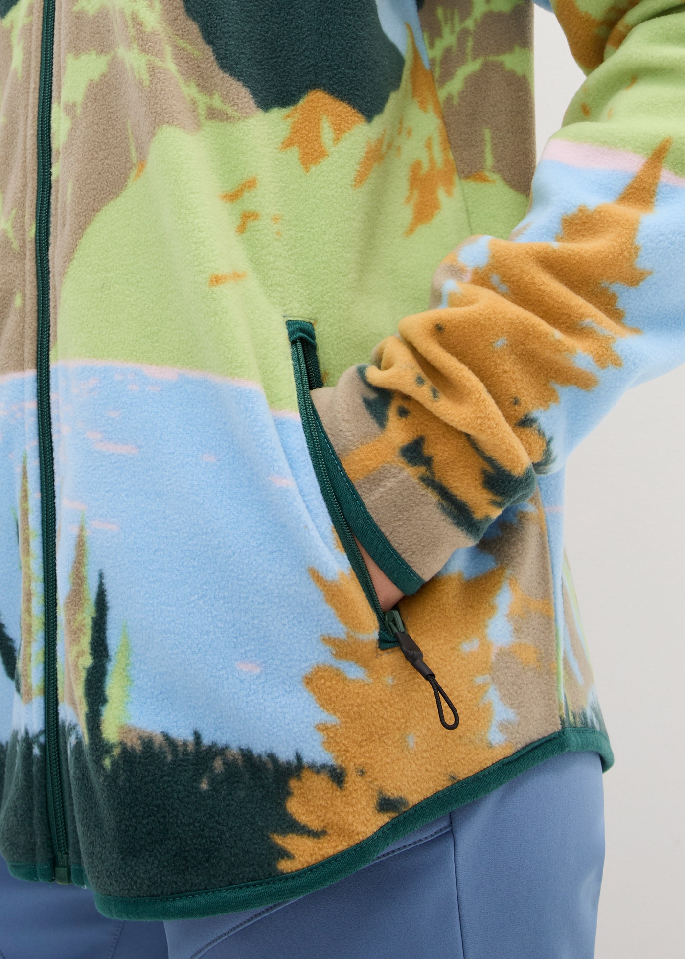 bonprix Fleecejacke lässige Passform, aus 100% Polyester, mit Reissverschluss-Taschen