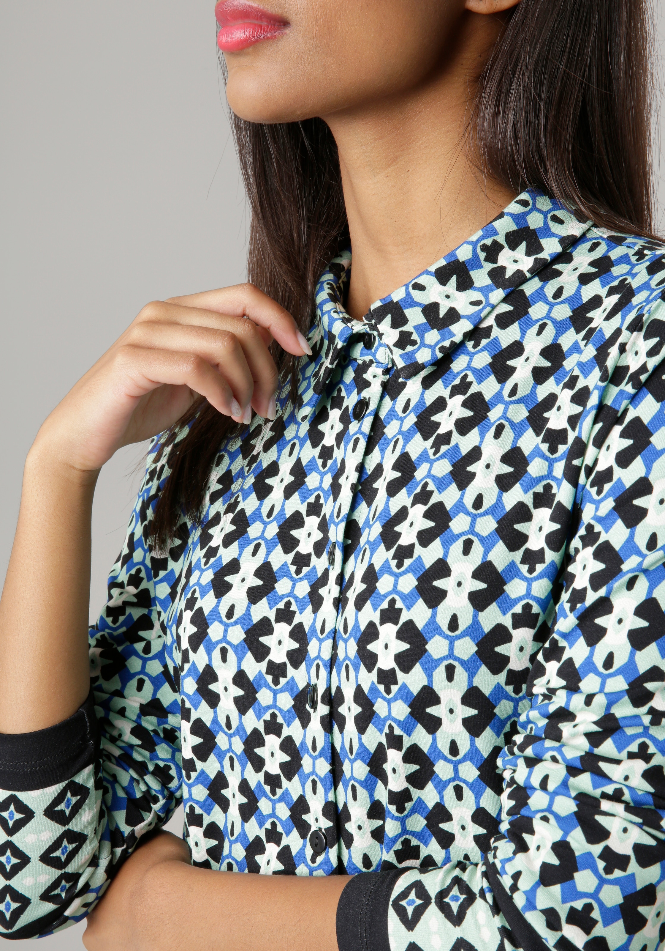 ♕ Aniston SELECTED Hemdbluse, in elastischer Jerseyqualität - NEUE  KOLLEKTION versandkostenfrei kaufen | Rüschenblusen