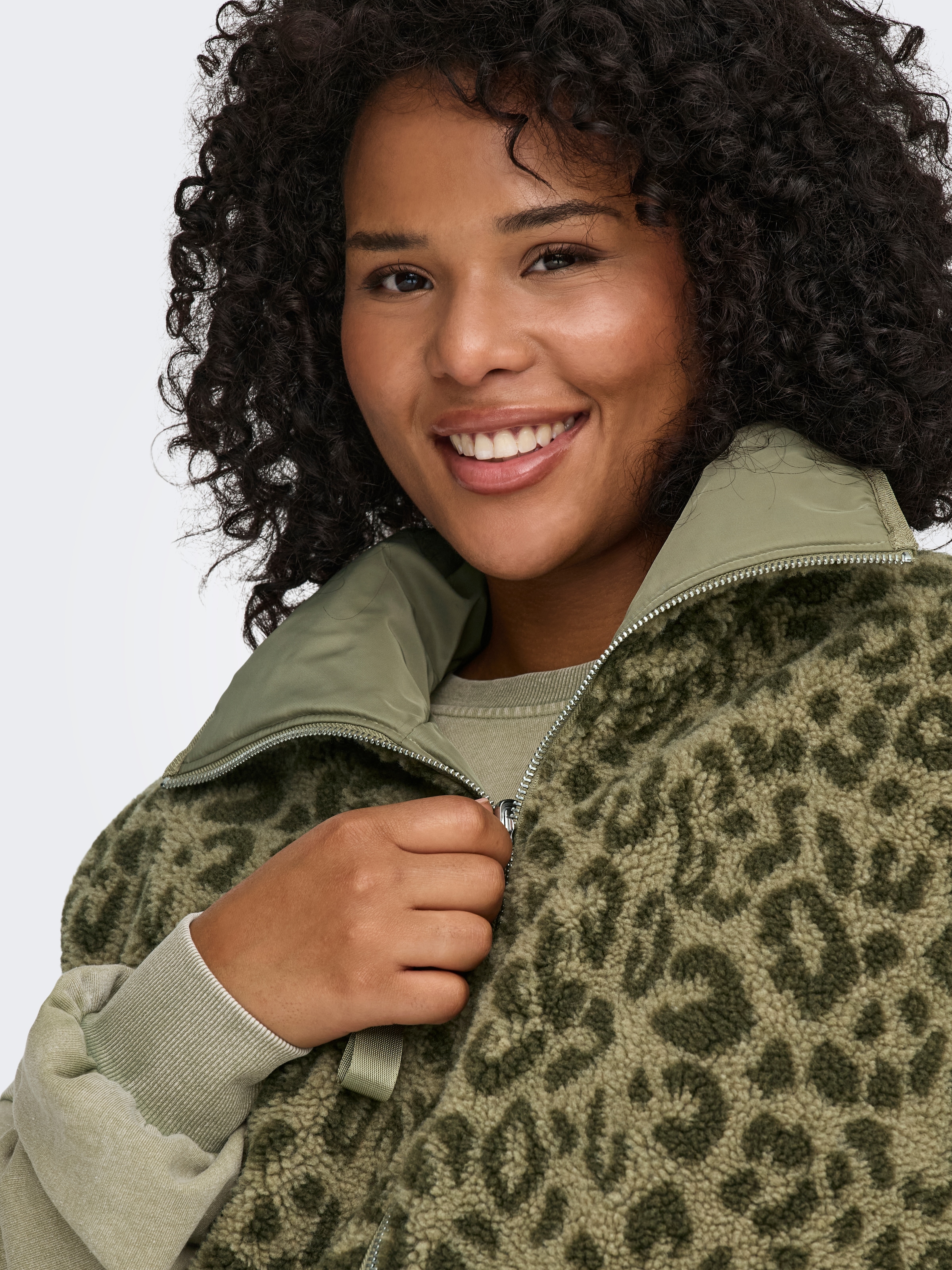 ONLY CARMAKOMA Gilet matelassé »CARSIF LIFE REVERSIBLE WAISTCOAT OTW«