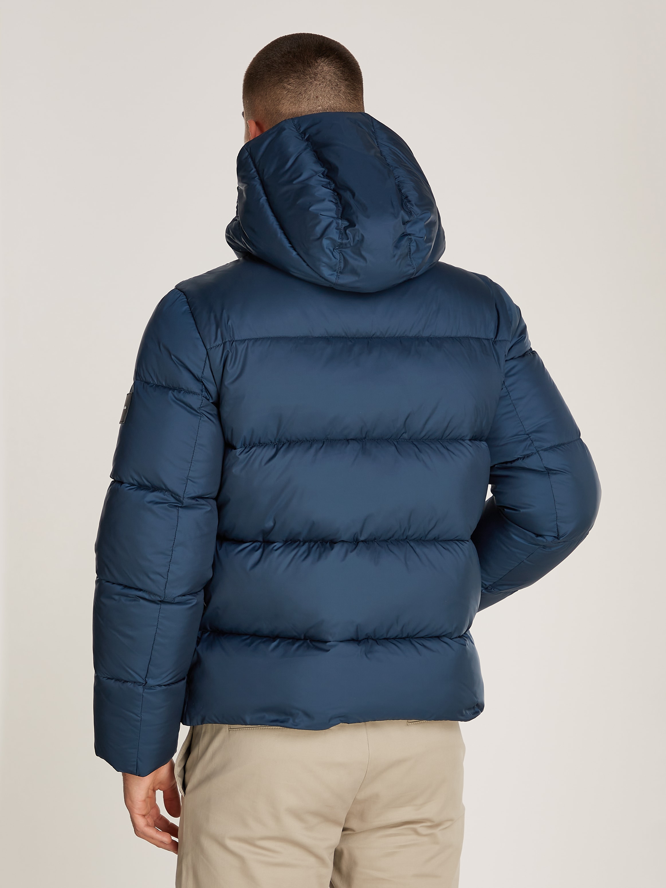 Calvin Klein Outdoorjacke »HOODED QUILT PUFFER MW«, mit Kapuze, mit Logopatch