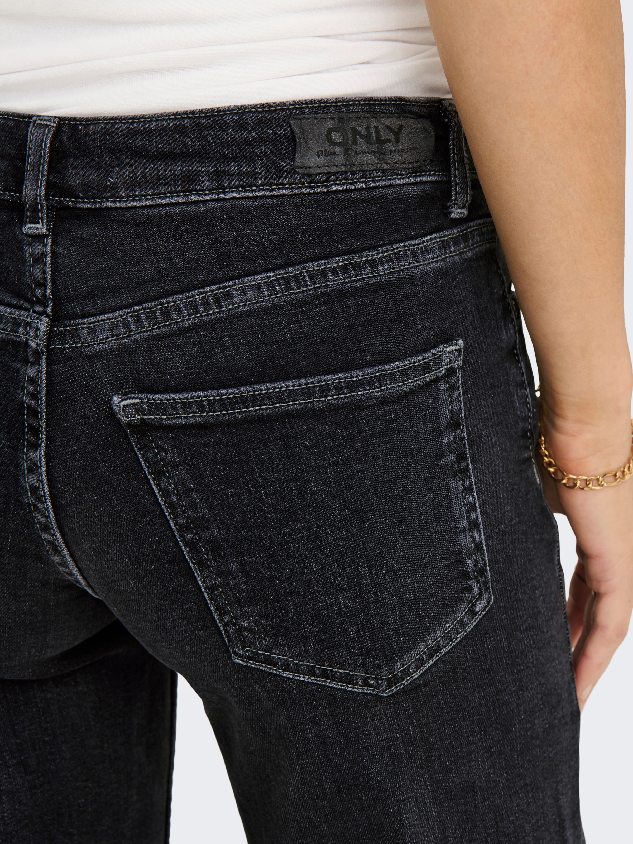 ONLY Straight-Jeans »ONLJUDY-O LW WIDE LEG DNM TAI850 NOOS« in dunkler Waschung, gerade Form, niedrige Leibhöhe