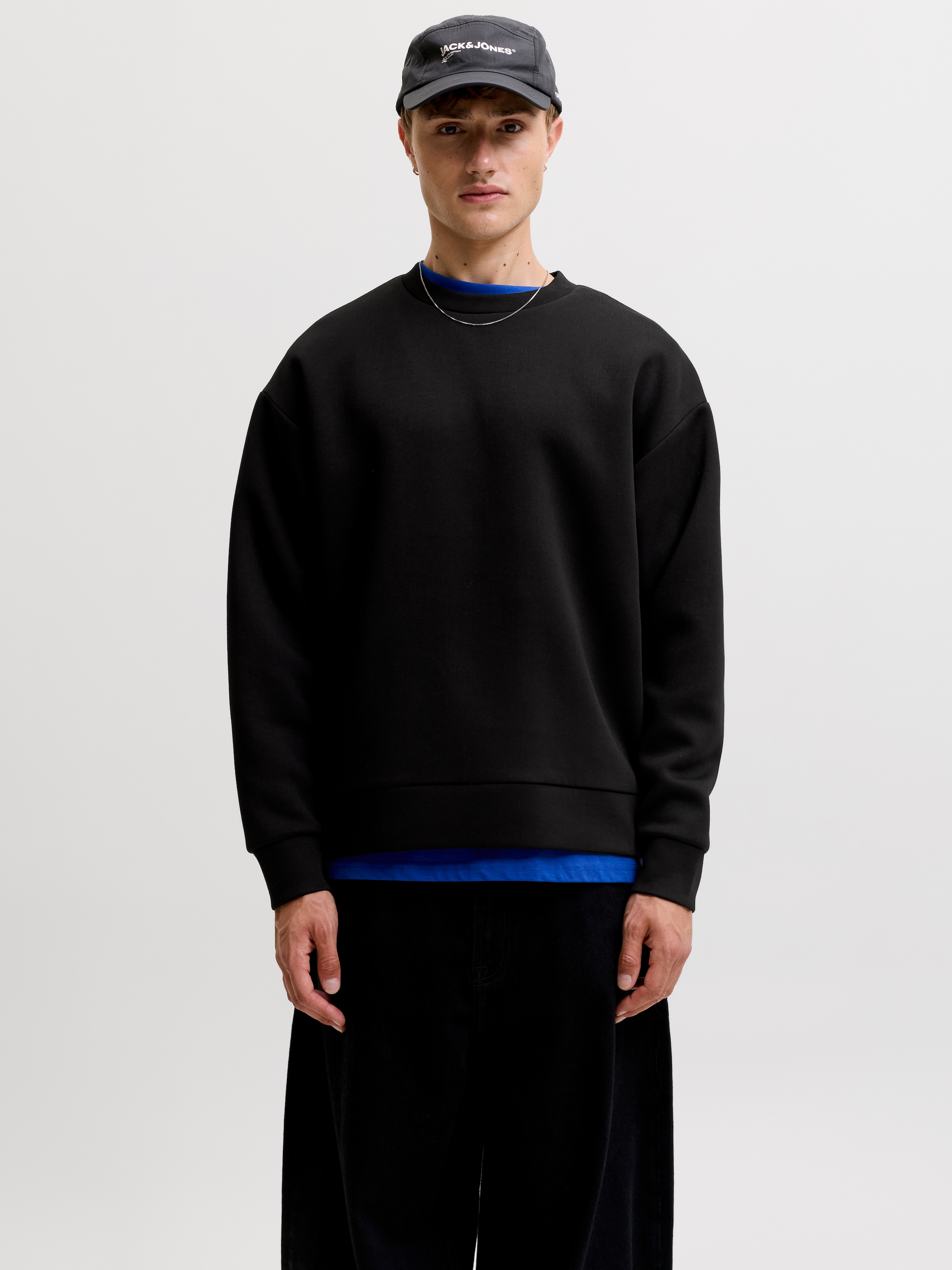 Image of Jack & Jones Sweatshirt "JJEBARRON SWEAT CREW NECK NOOS", Materialmix, loose fit