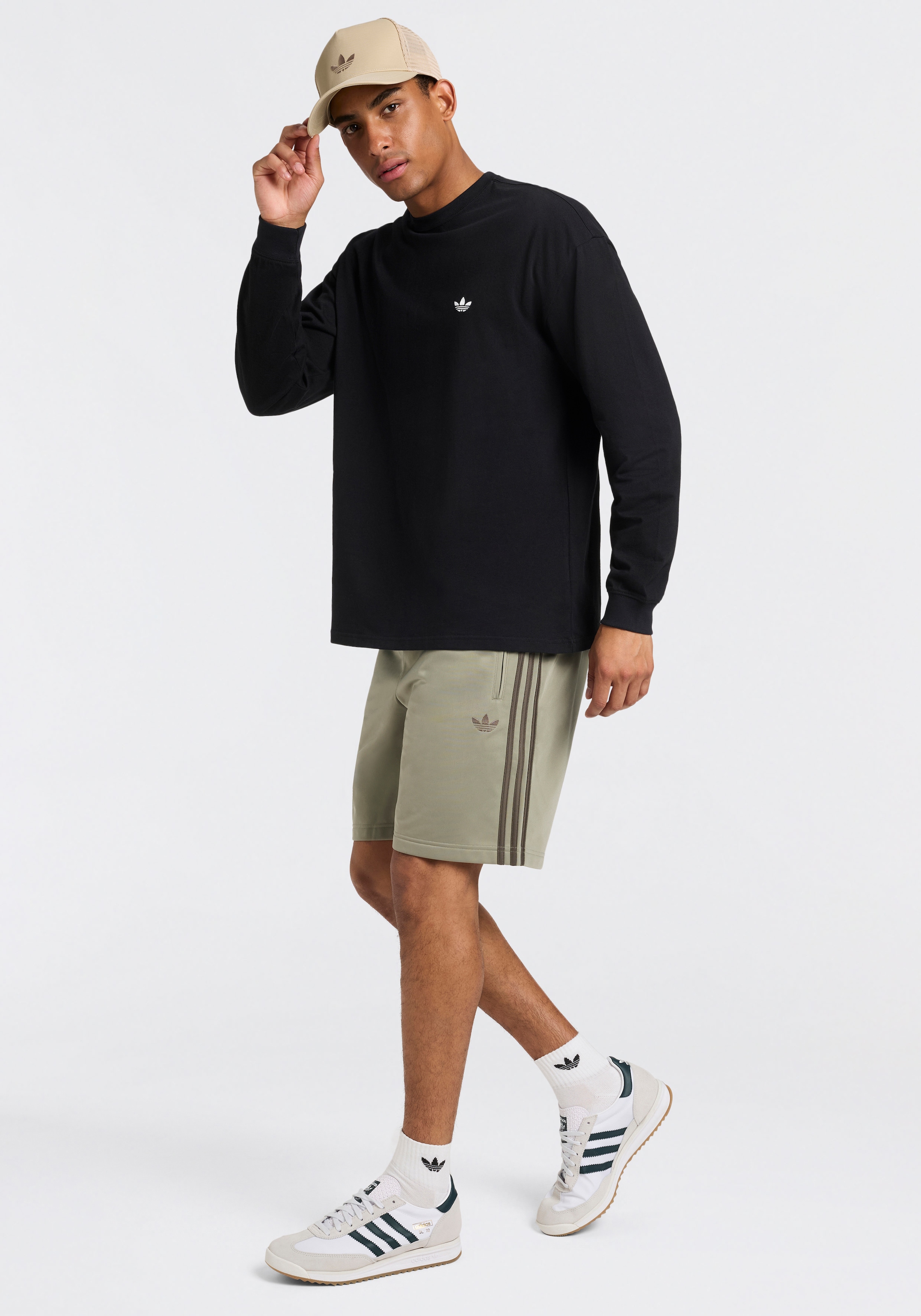 adidas Originals T-shirt »ESS LS TEE« avec encolure ronde, longueur normale, manches courtes