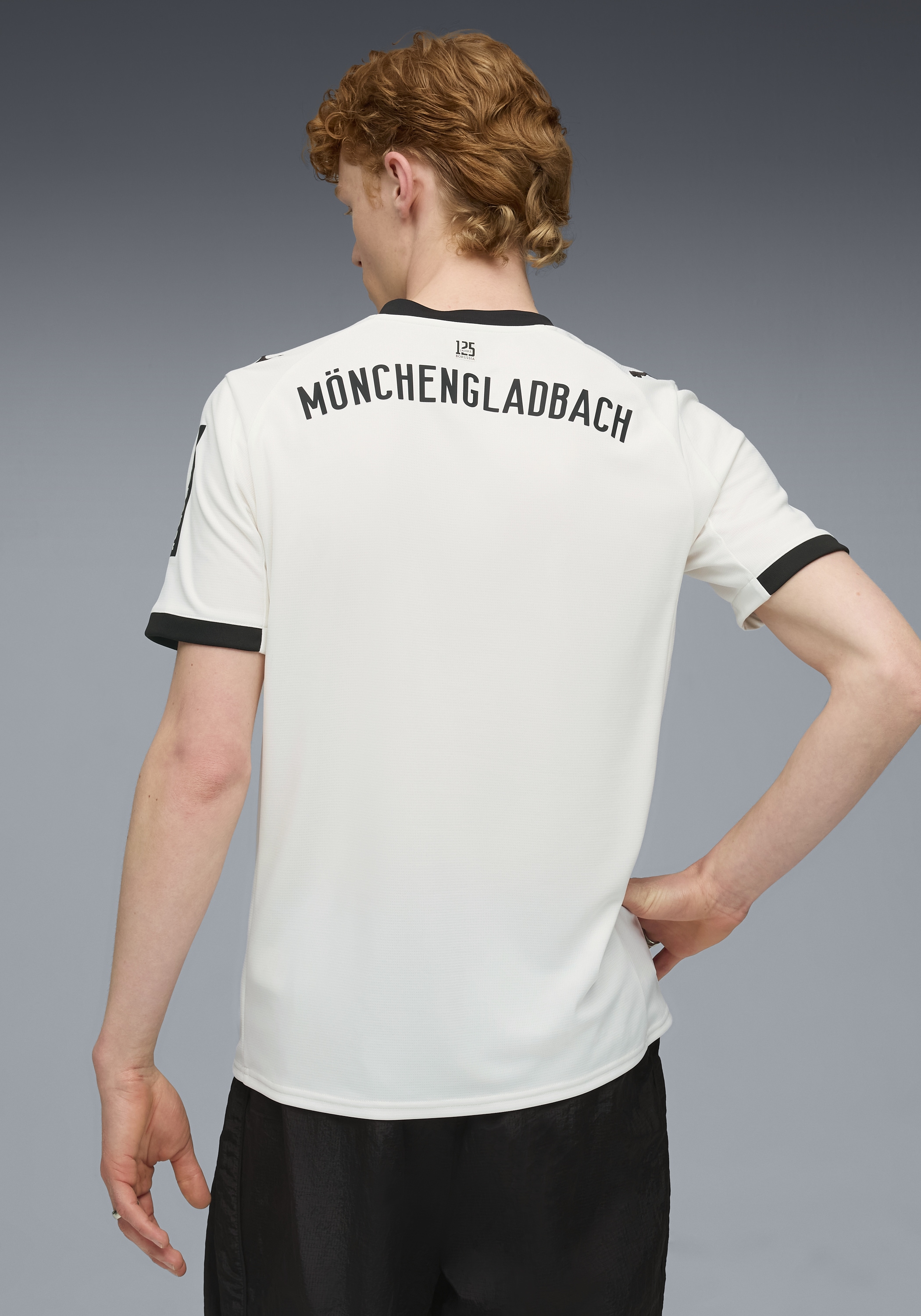 PUMA Fussballtrikot »BMG HOME JERSEY REPLICA« Regular Fit, sportlicher Stil, mit DryCELL-Technologie