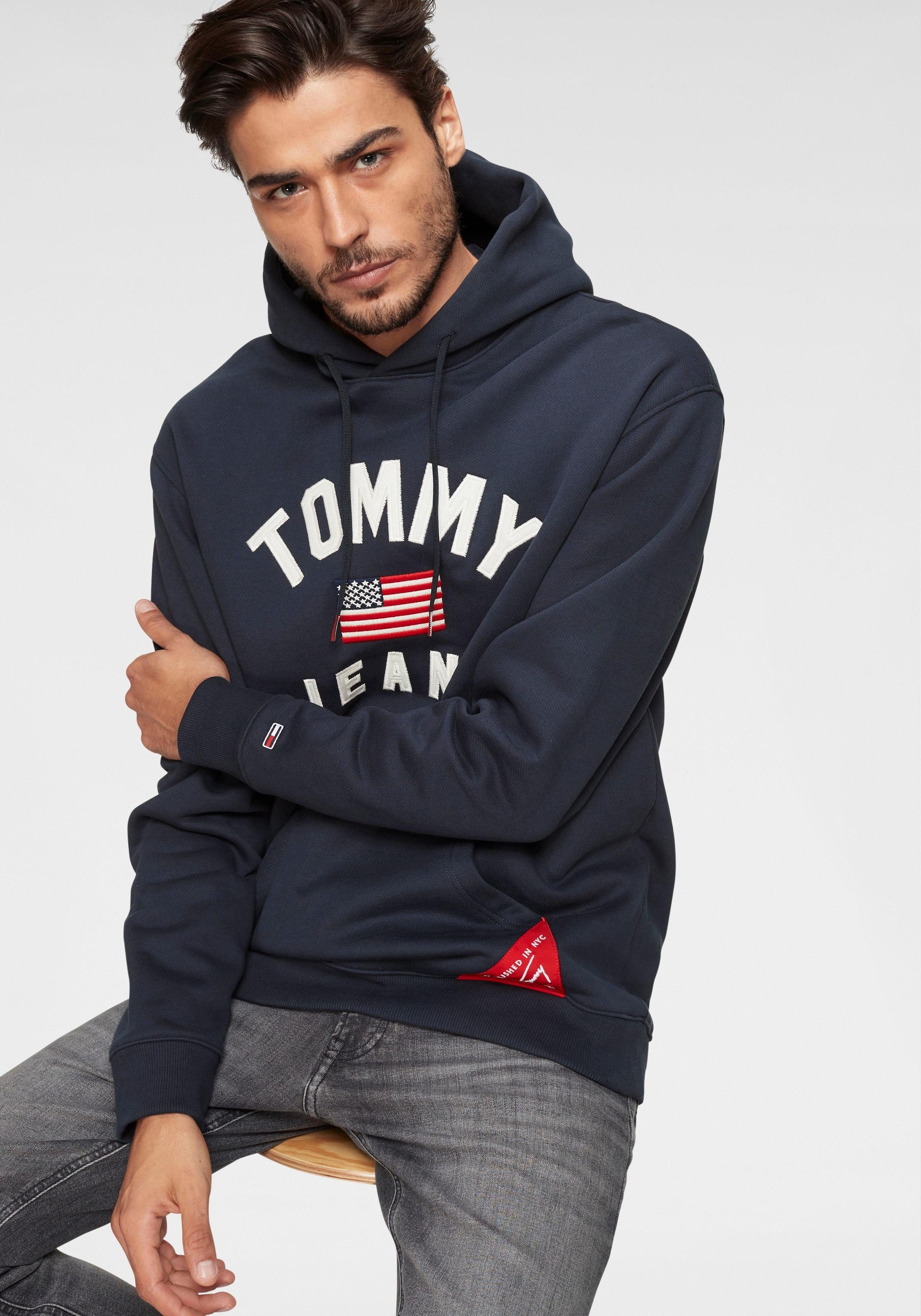 Image of Tommy Jeans Kapuzensweatshirt »TJM AMERICANA HOODIE« bei Ackermann Versand Schweiz
