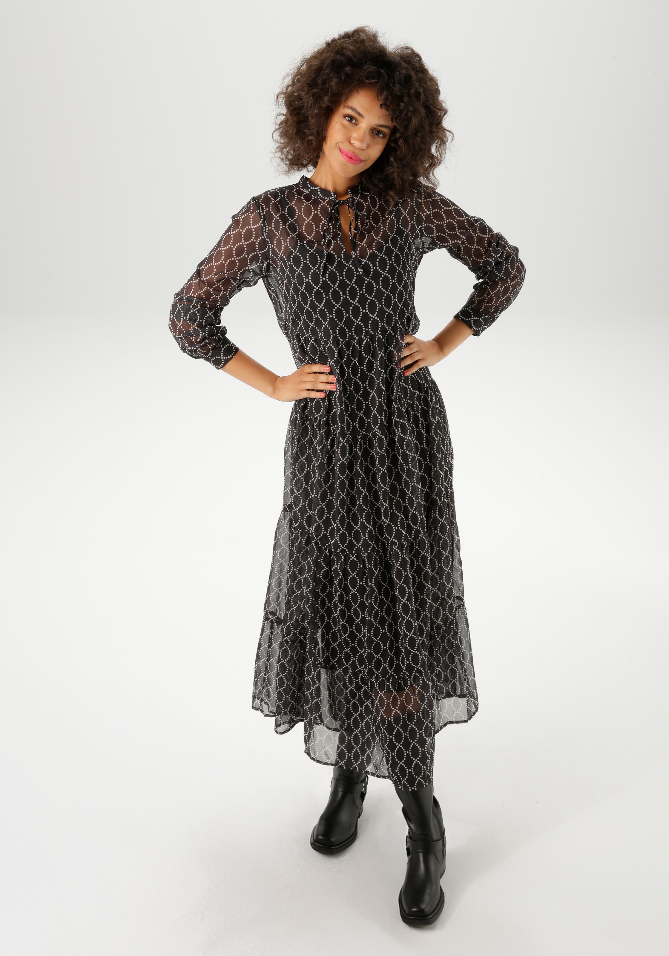 Image of Aniston CASUAL Maxikleid mit Jersey-Unterkleid, mit interessantem Kettendruck aus Punkten