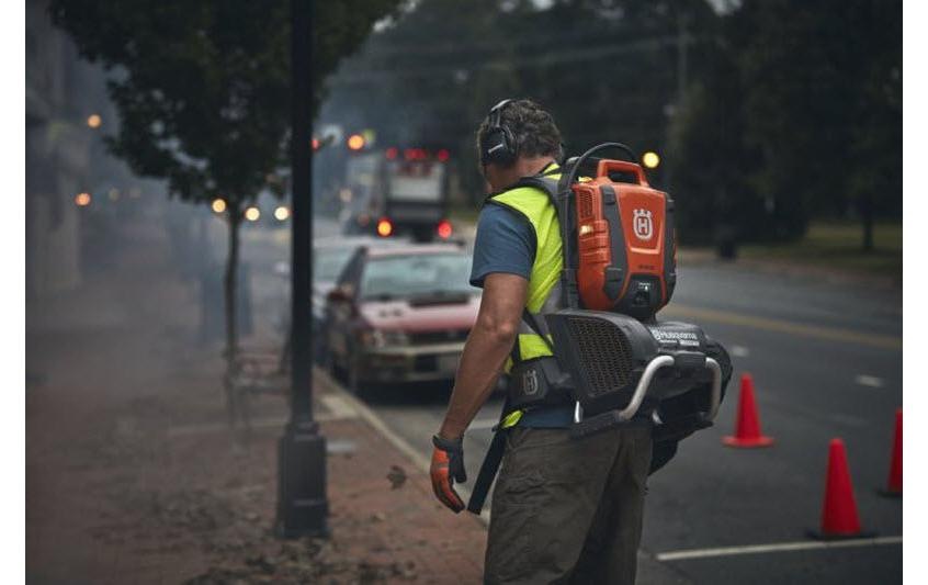 Husqvarna Akku-Laubbläser »550iBTX Solo«