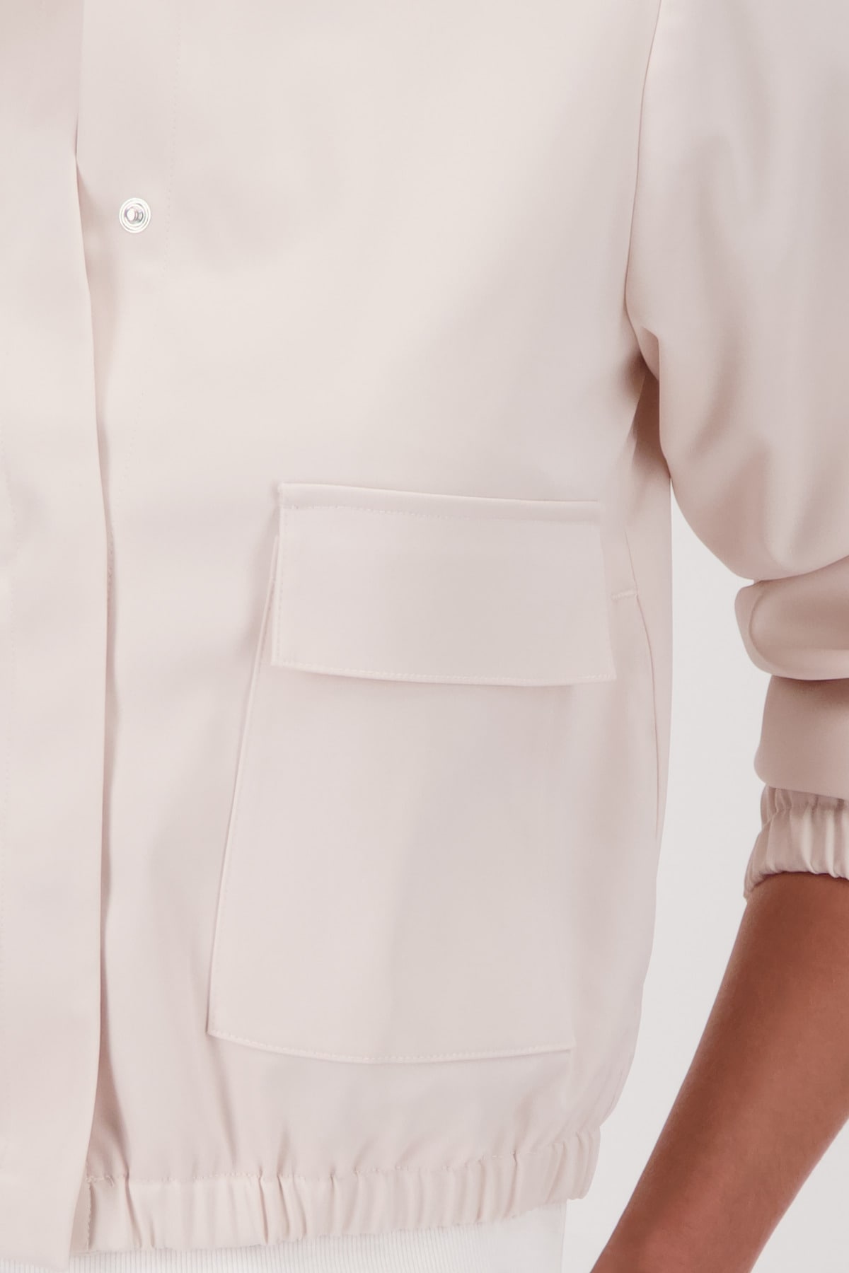 Monari Veste cargo »Jacke Satin Cargo« ohne Kapuze Regular fit mit Stehkragen