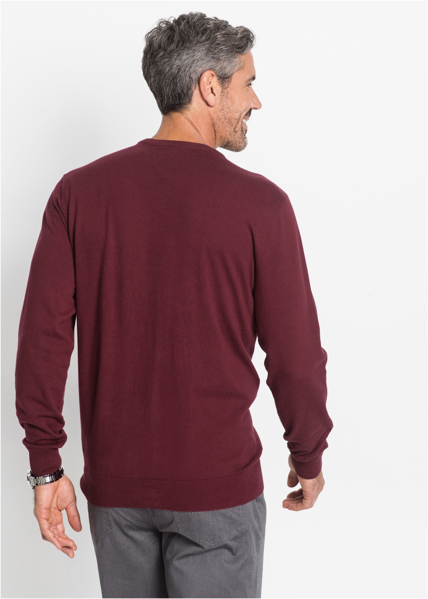 bonprix Pull en tricot »Feinstrickpullover in Regular Fit« aus Feinstrickmaterial, mit V-Ausschnitt, Regular Fit