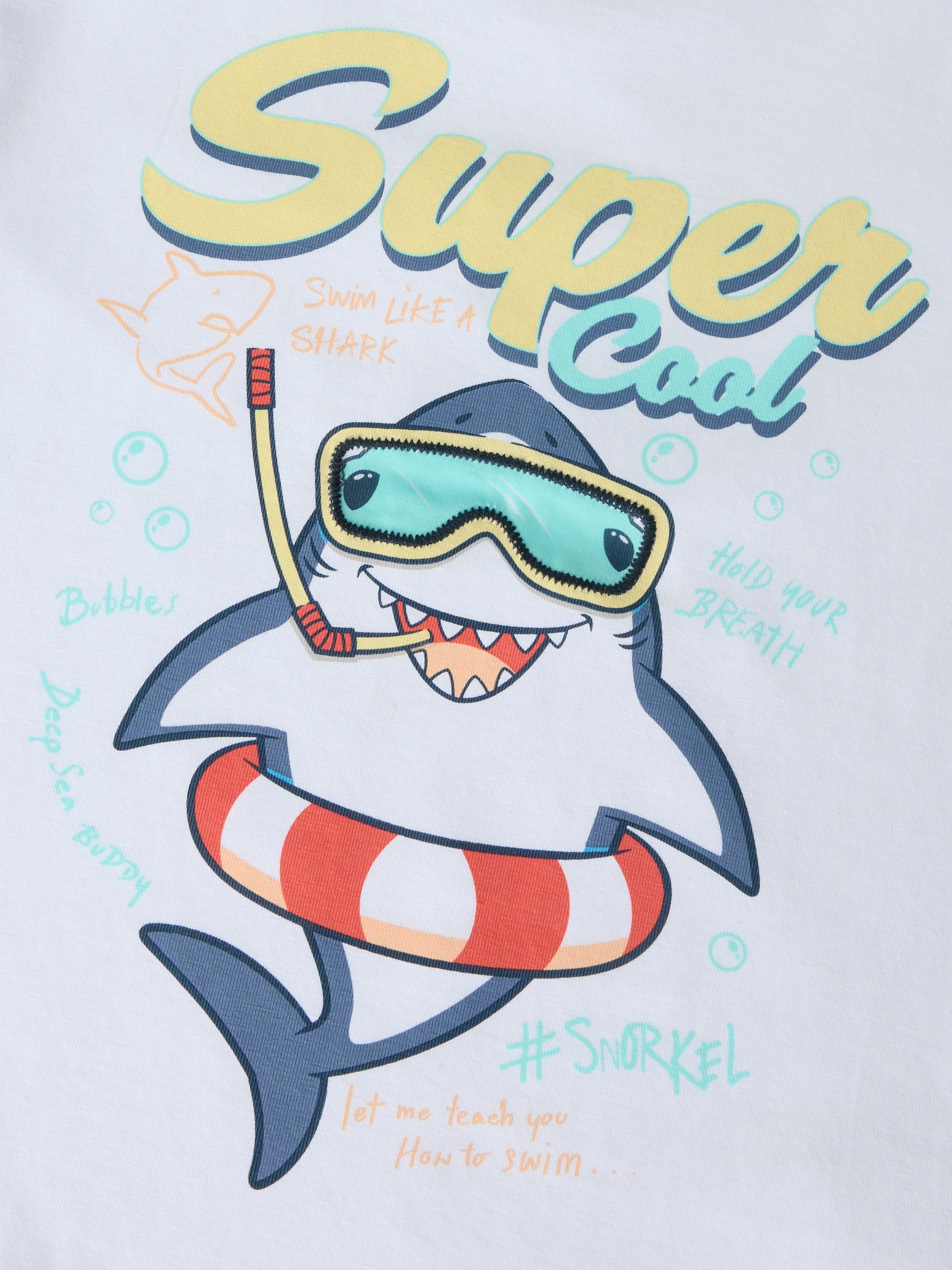 Name It T-shirt »NMMFYMZ SS NREG TOP BOX« avec motif estival sur le devant