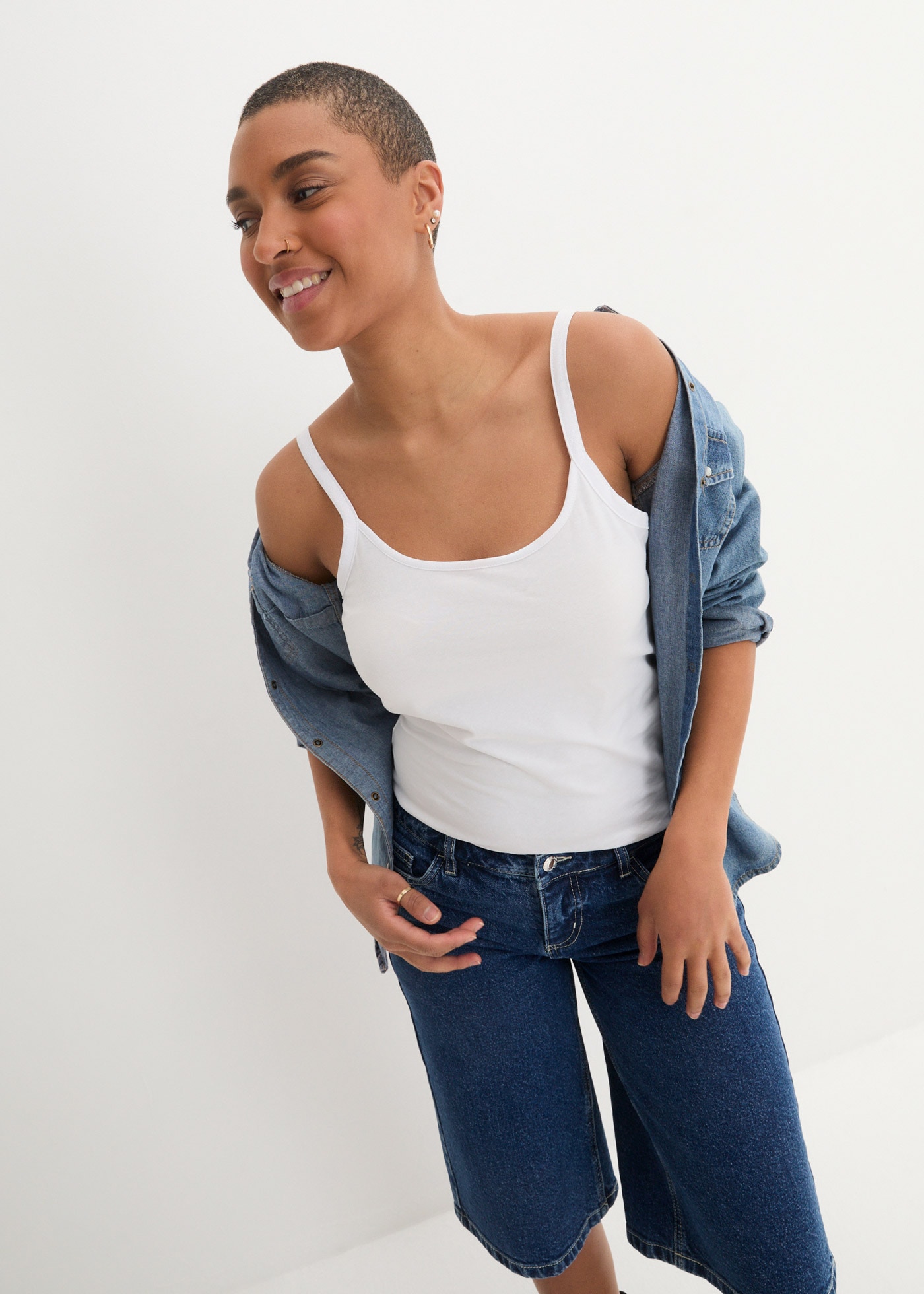 bonprix Haut de chemise Packung, 2 Slim fit, ohne Ärmel, langer Schnitt, aus Baumwolle mit Elasthan