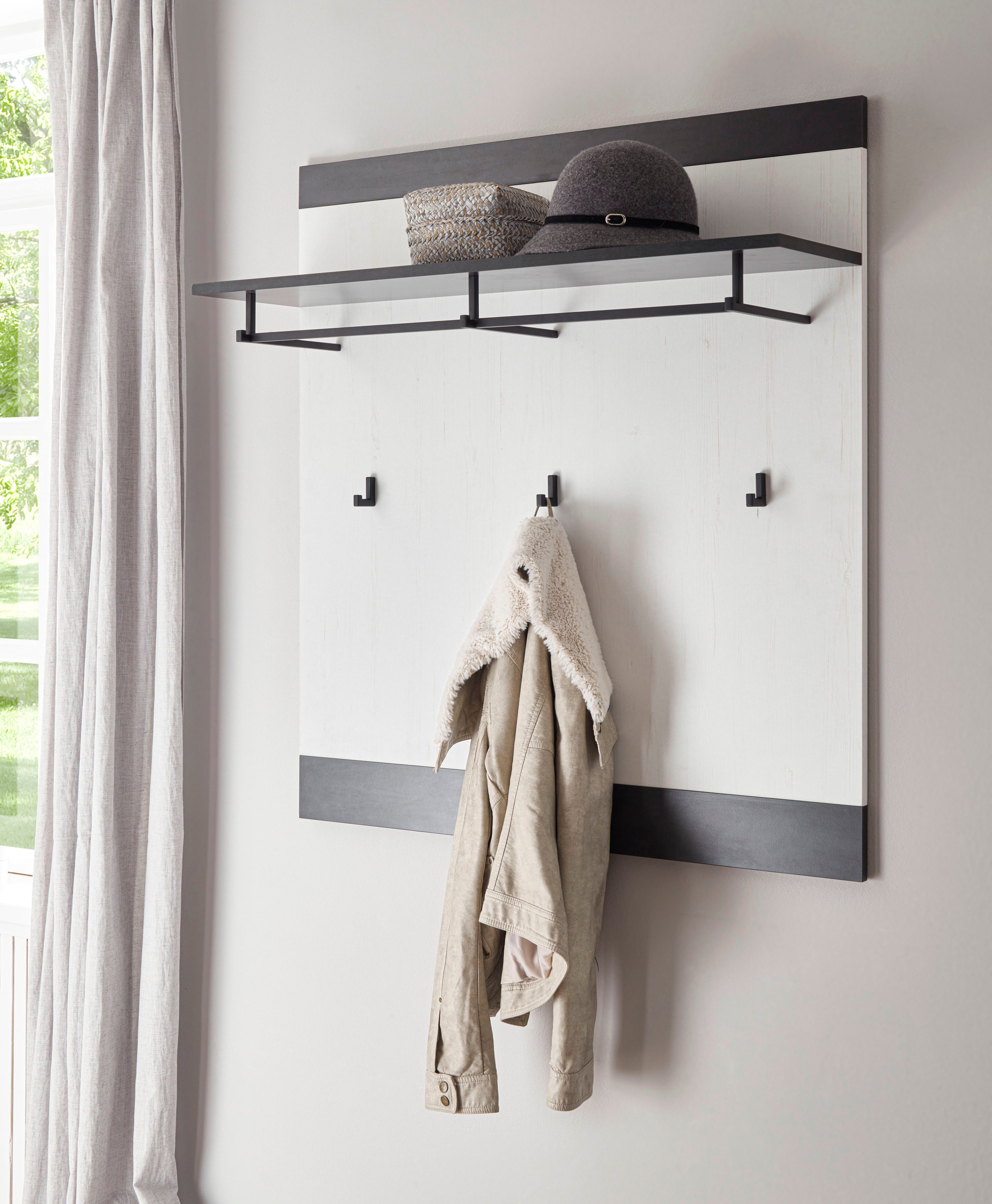 Image of Premium collection by Home affaire Garderobenpaneel »SHERWOOD«, in modernem Holz Dekor, mit Beschlag aus Metall, Breite 92 cm bei Ackermann Versand Schweiz