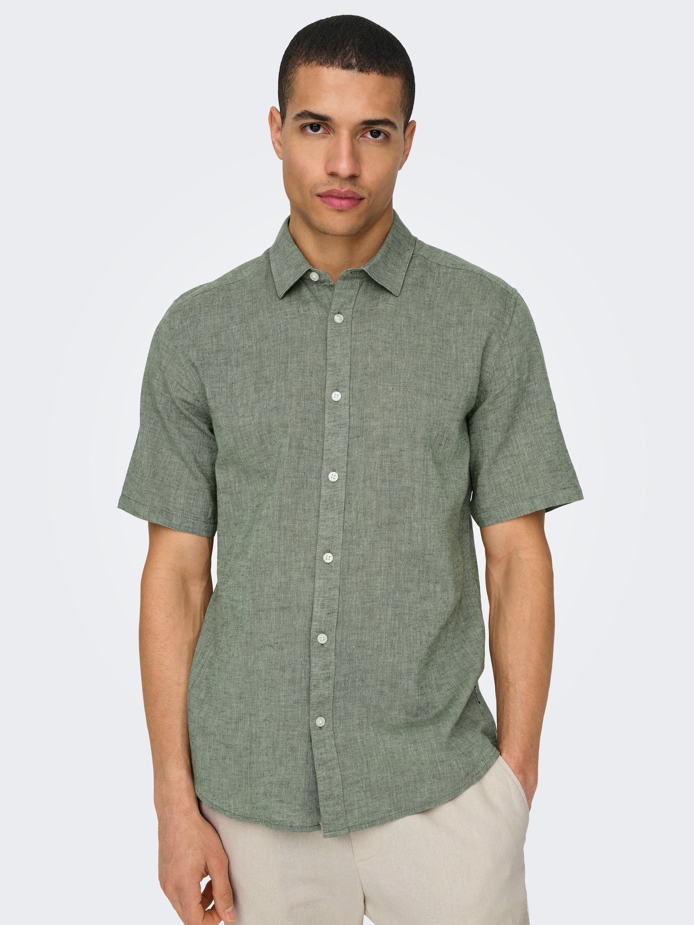 Image of ONLY & SONS Kurzarmhemd "ONSCAIDEN SS SOLID LINEN SHIRT NOOS" Baumwollmischung mit Leinen, slim fit